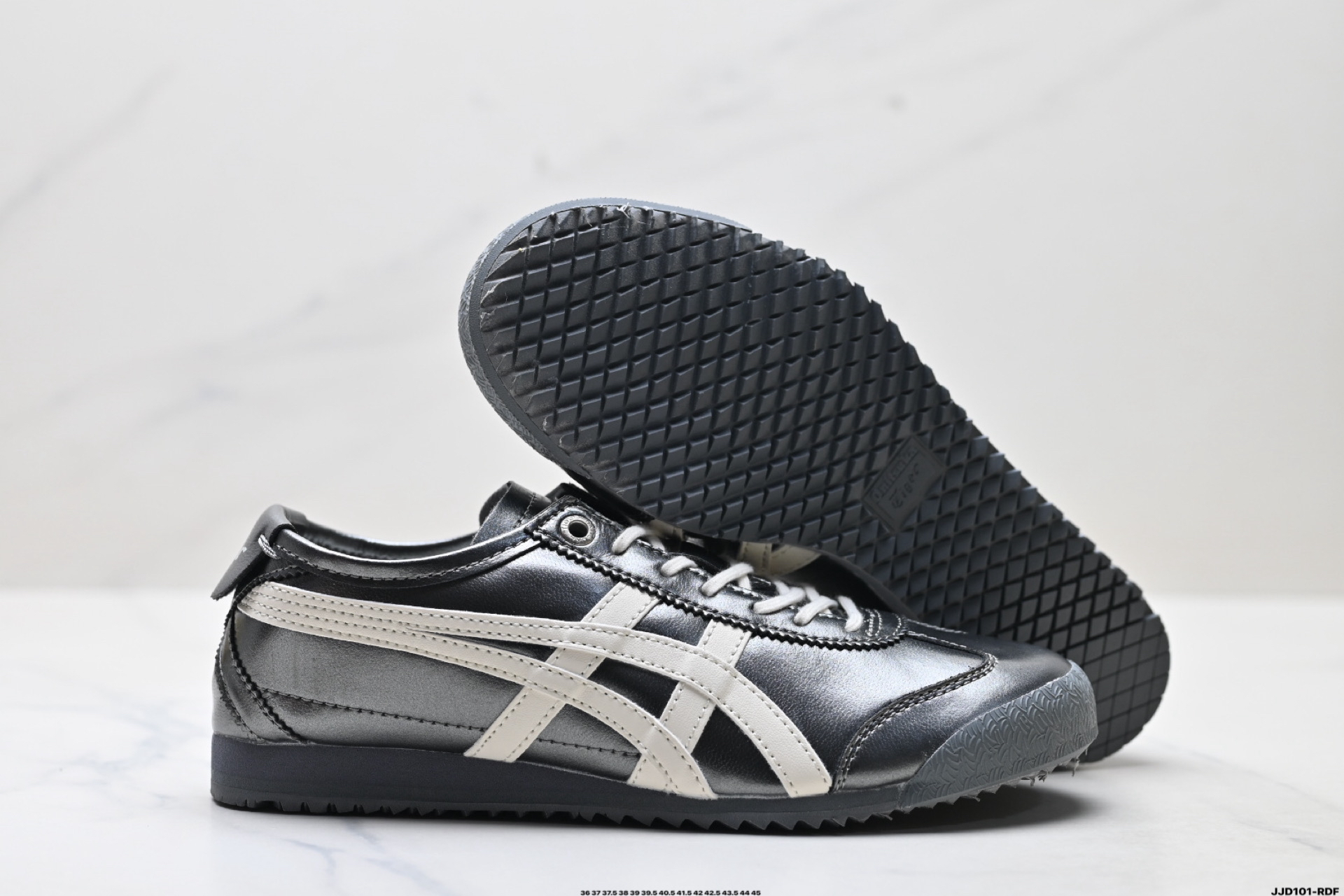 Onitsuka Tiger Mexico 66 Deluxe Nippon Made Sneakers Silver