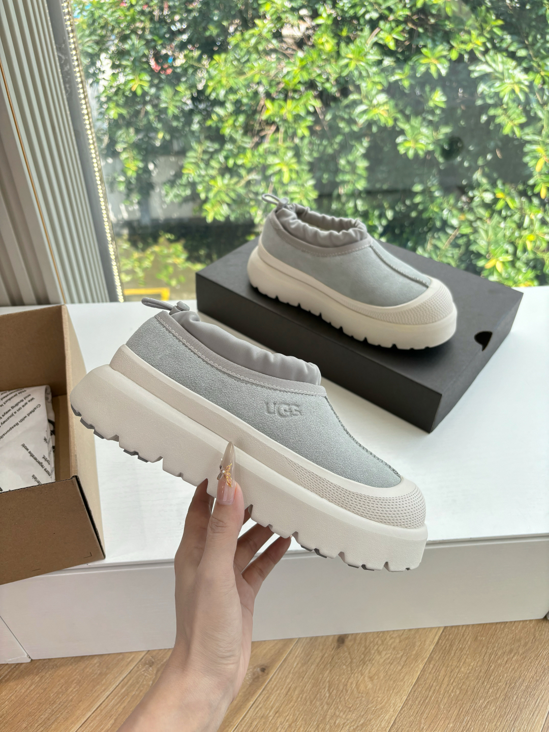 UGG Platform Suede Cozy Mule Grey