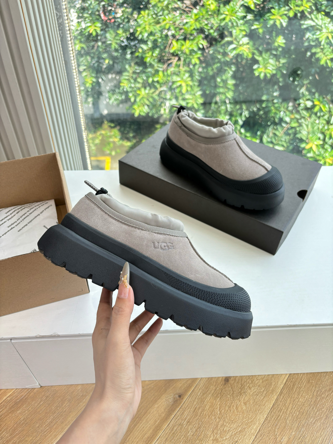 UGG Tasman Lug Suede Slippers Grey