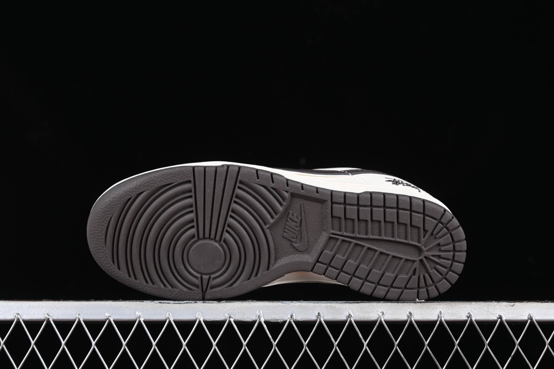 Nike SB Dunk Low x Stussy Anniversary White Black