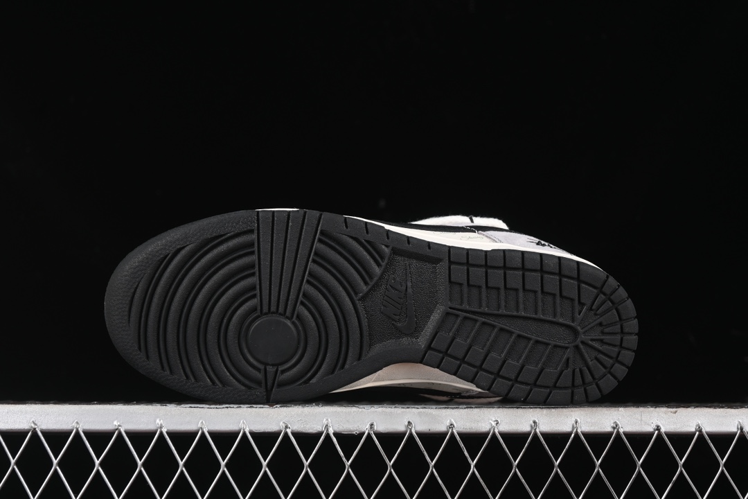 Nike SB Dunk Low Stussy Suede Skate Shoes Grey/Black