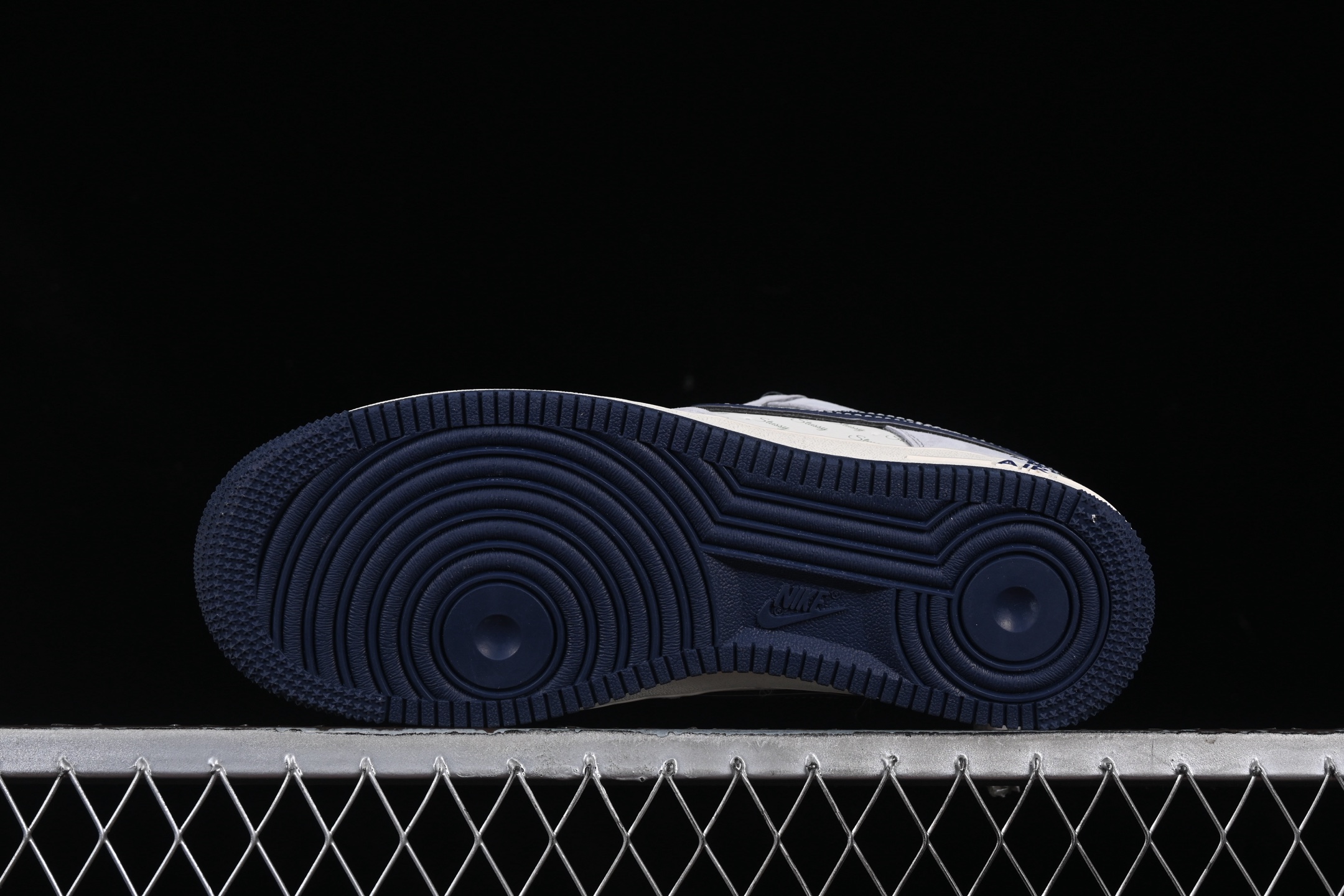 Nike Air Force 1 '07 Low Stussy Collab Sneakers Grey Blue