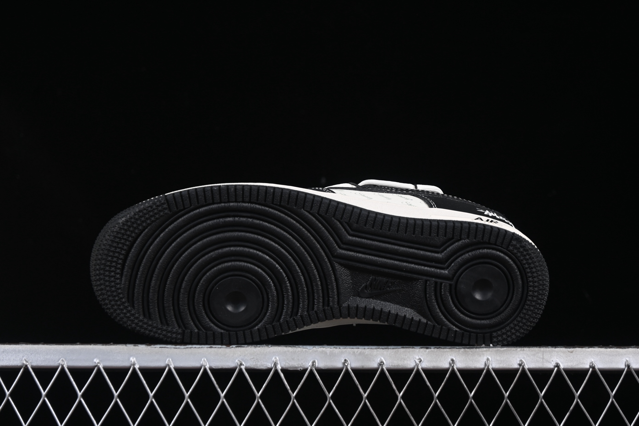 Nike Air Force 1 '07 x Stussy Low Sneakers Black/White