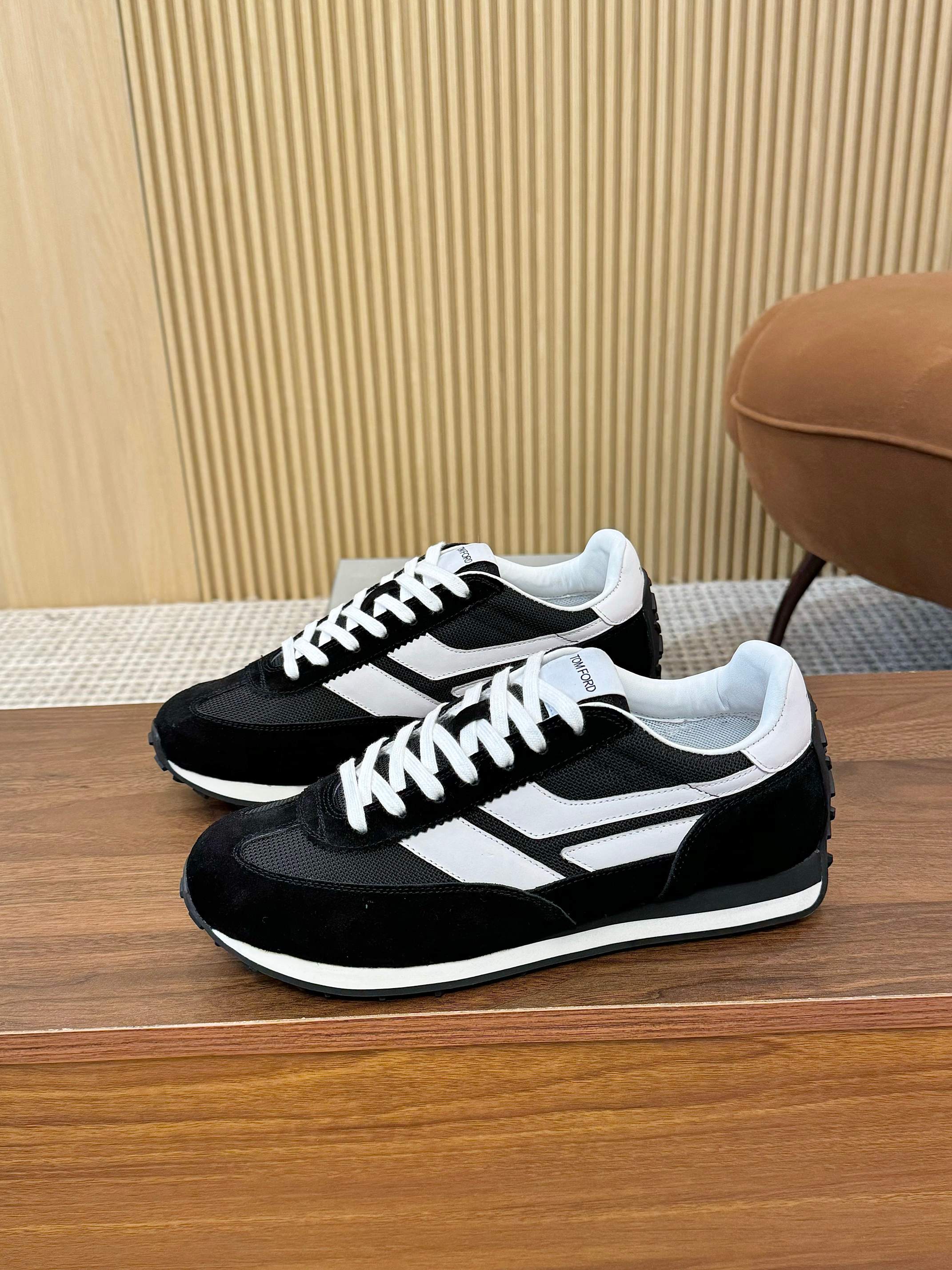 Tom Ford Retro Low-Top Sneakers Black/White