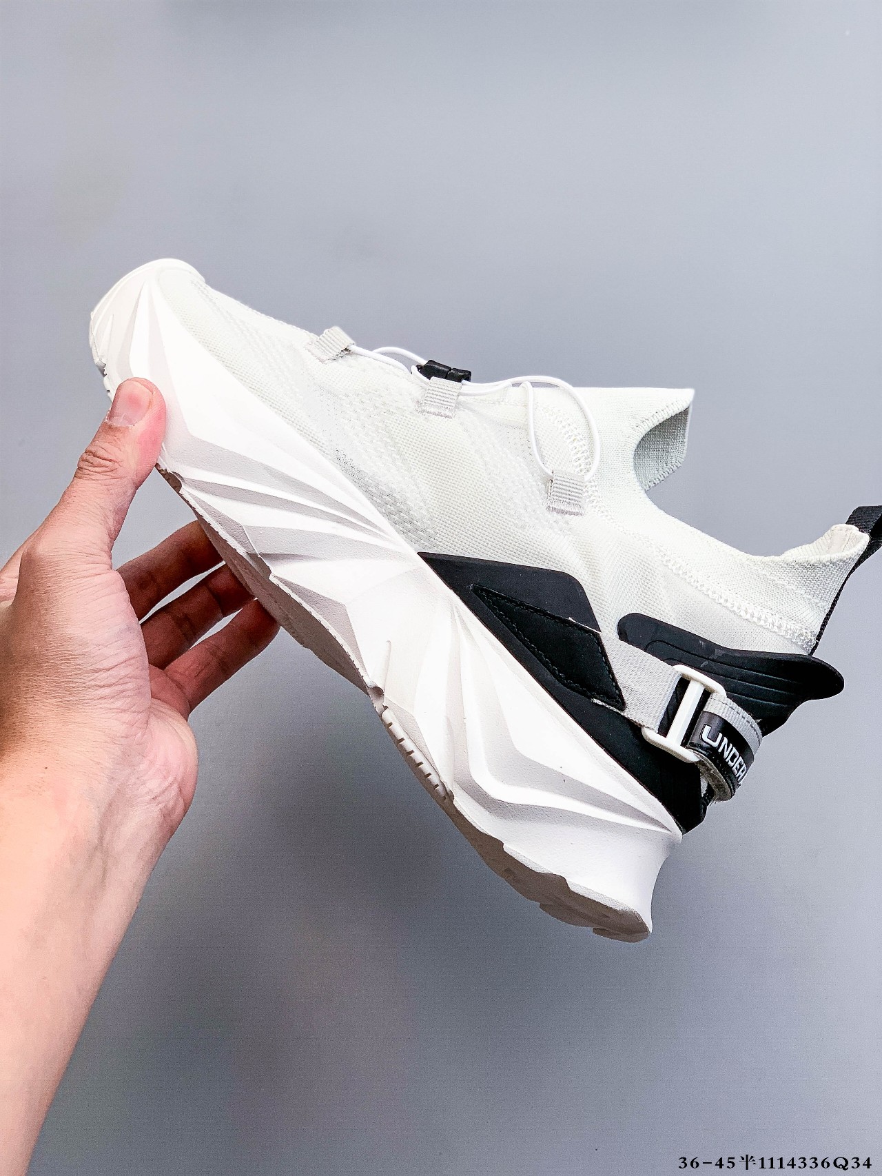 Under Armour Breathable Hiking Runner Shoes White/Black