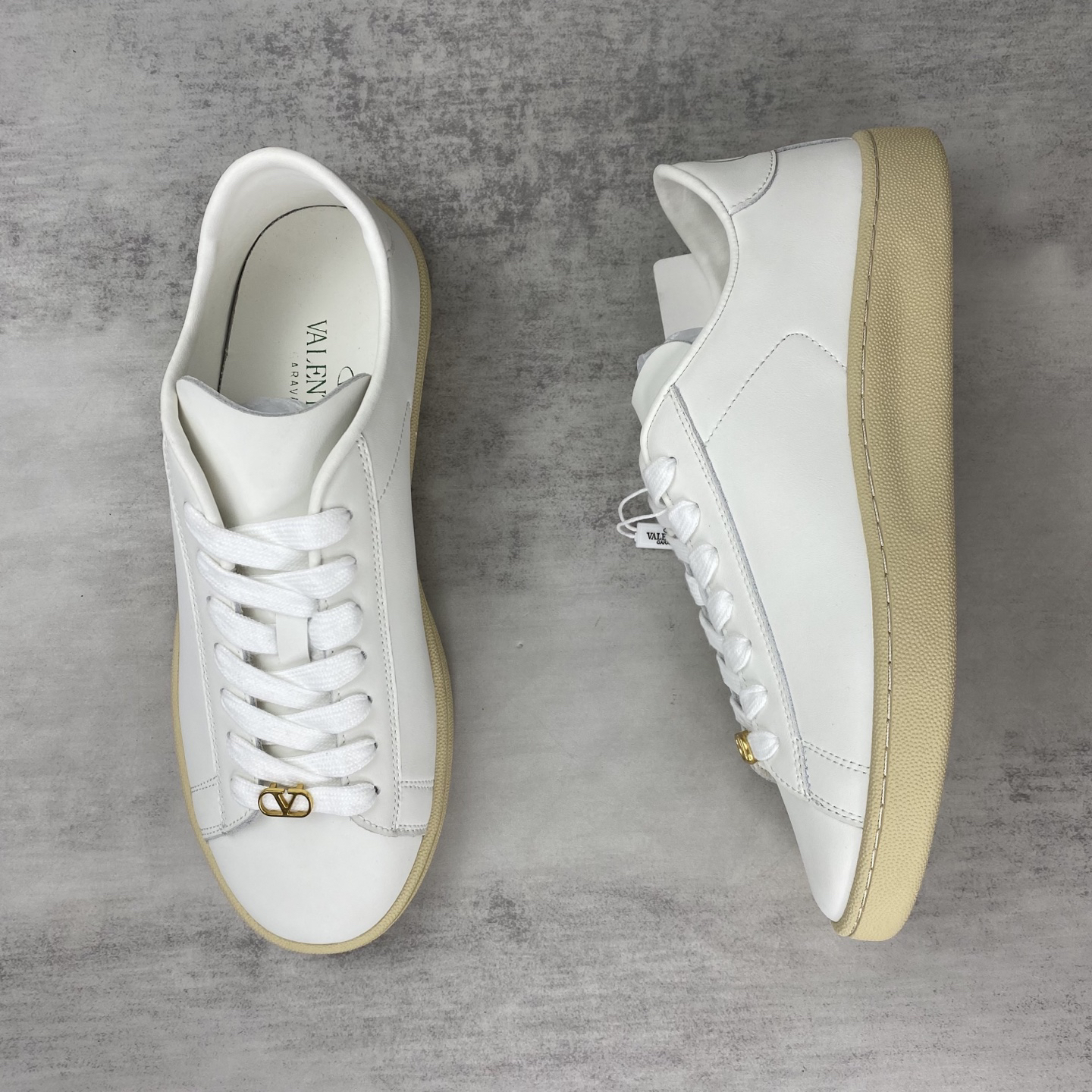 Valentino Low-Top Leather Sneakers White