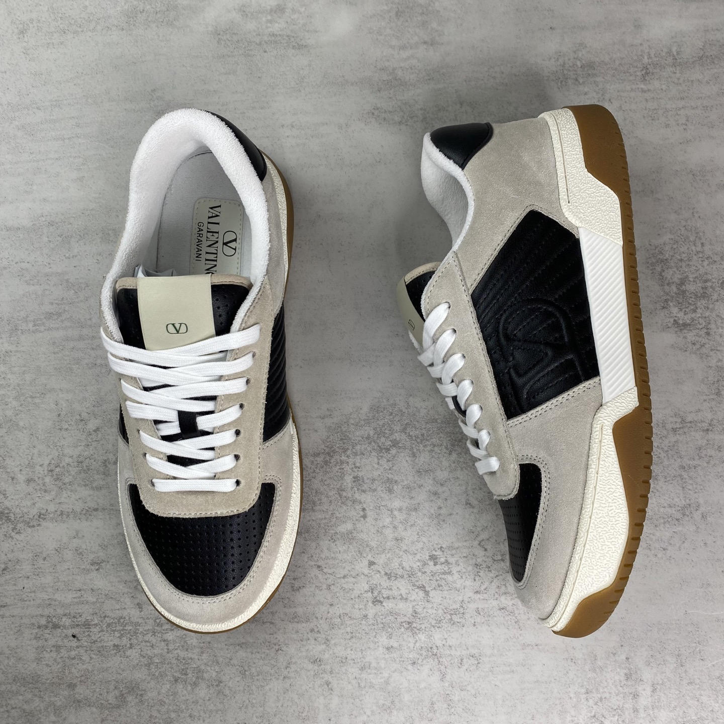 Valentino Joie de Jouer Platform Sneakers Beige/Black