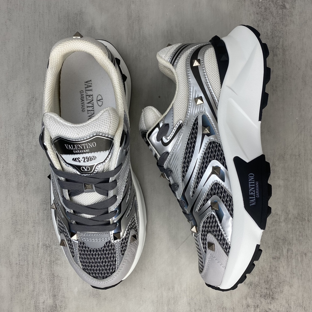 Valentino Garavani Totaloop V Sneakers Silver