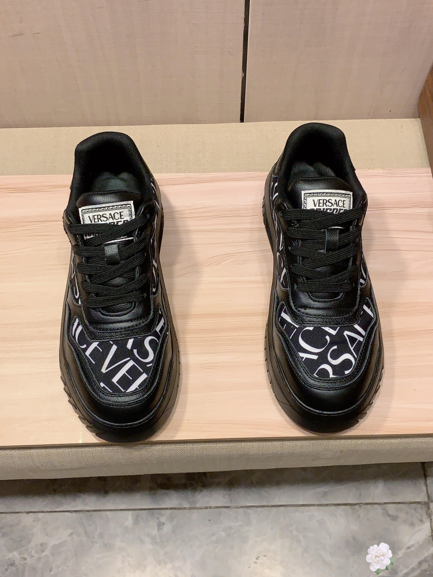 Versace Logo Print Sneakers Multicolor