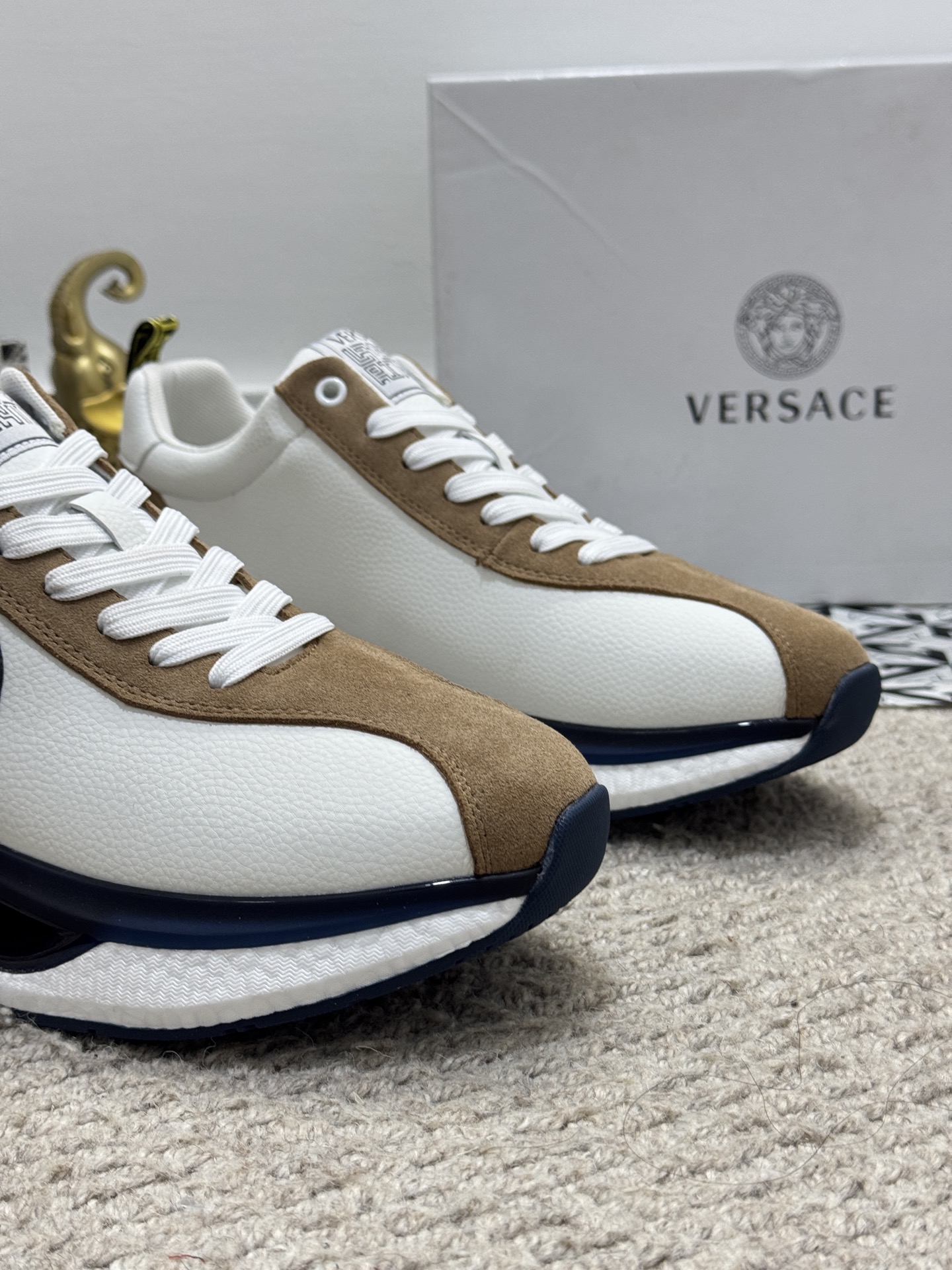 Versace Low-Top Sneakers White/Tan