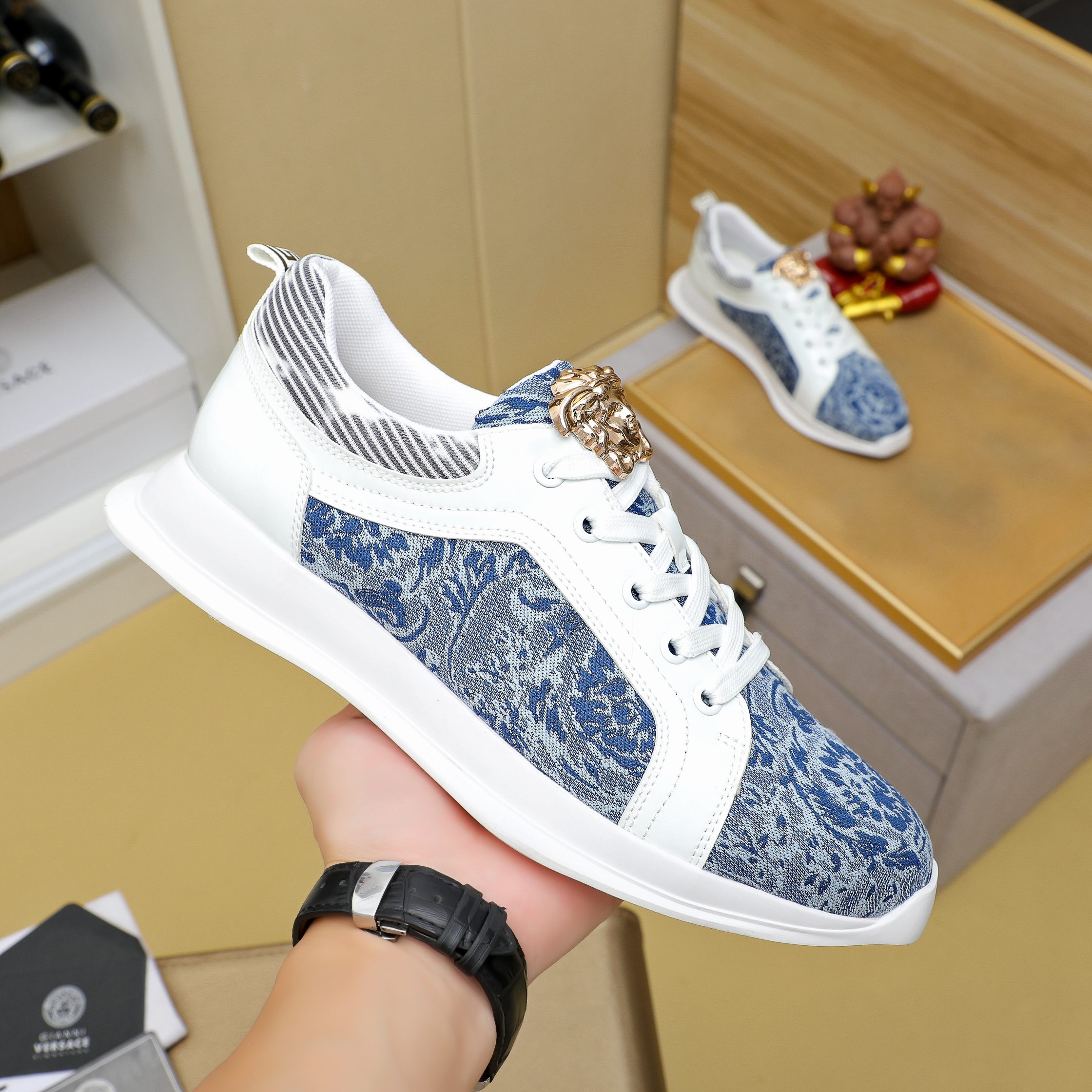 Versace Medusa Low-Top Sneakers Blue/White