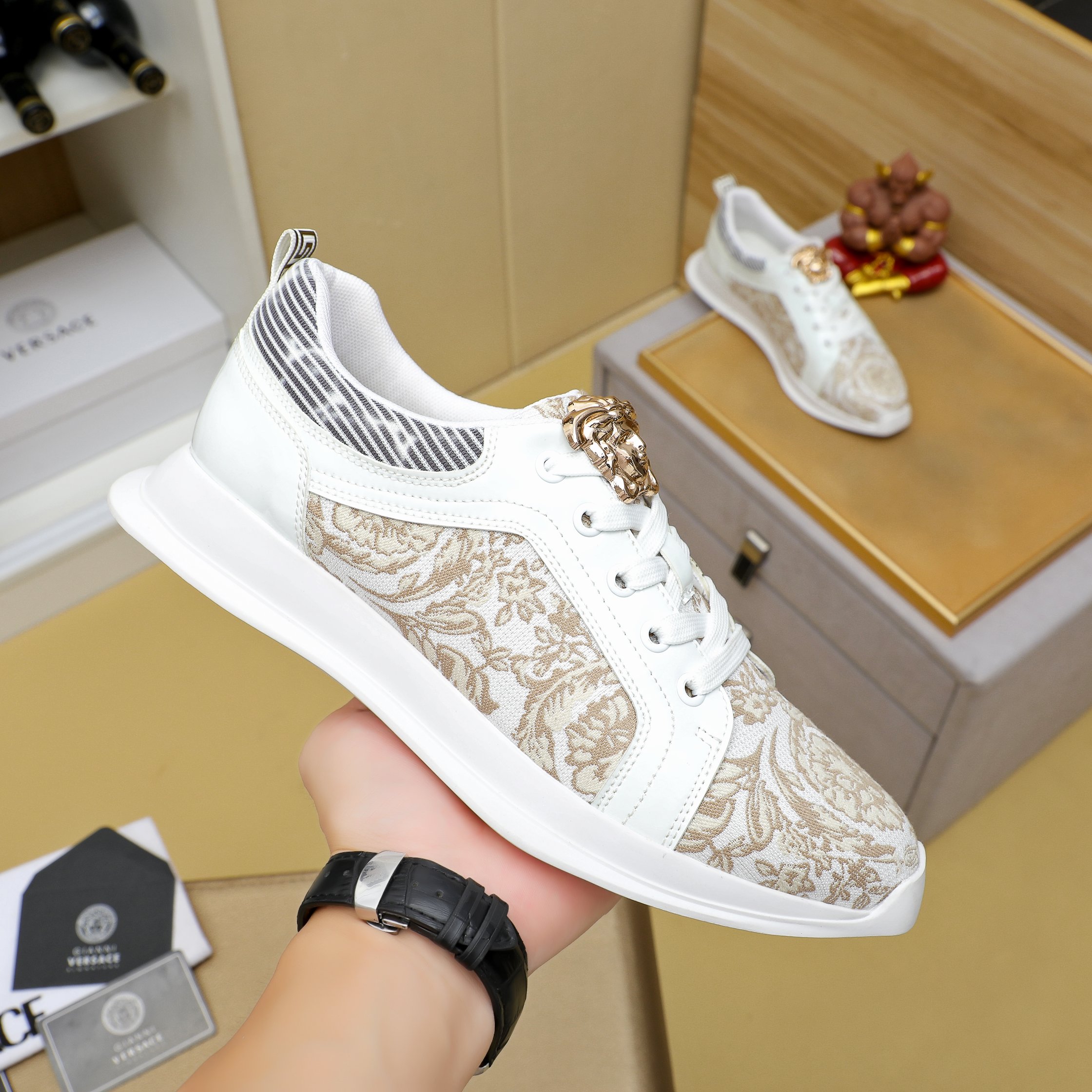 Versace Medusa Jacquard Sneakers White/Gold