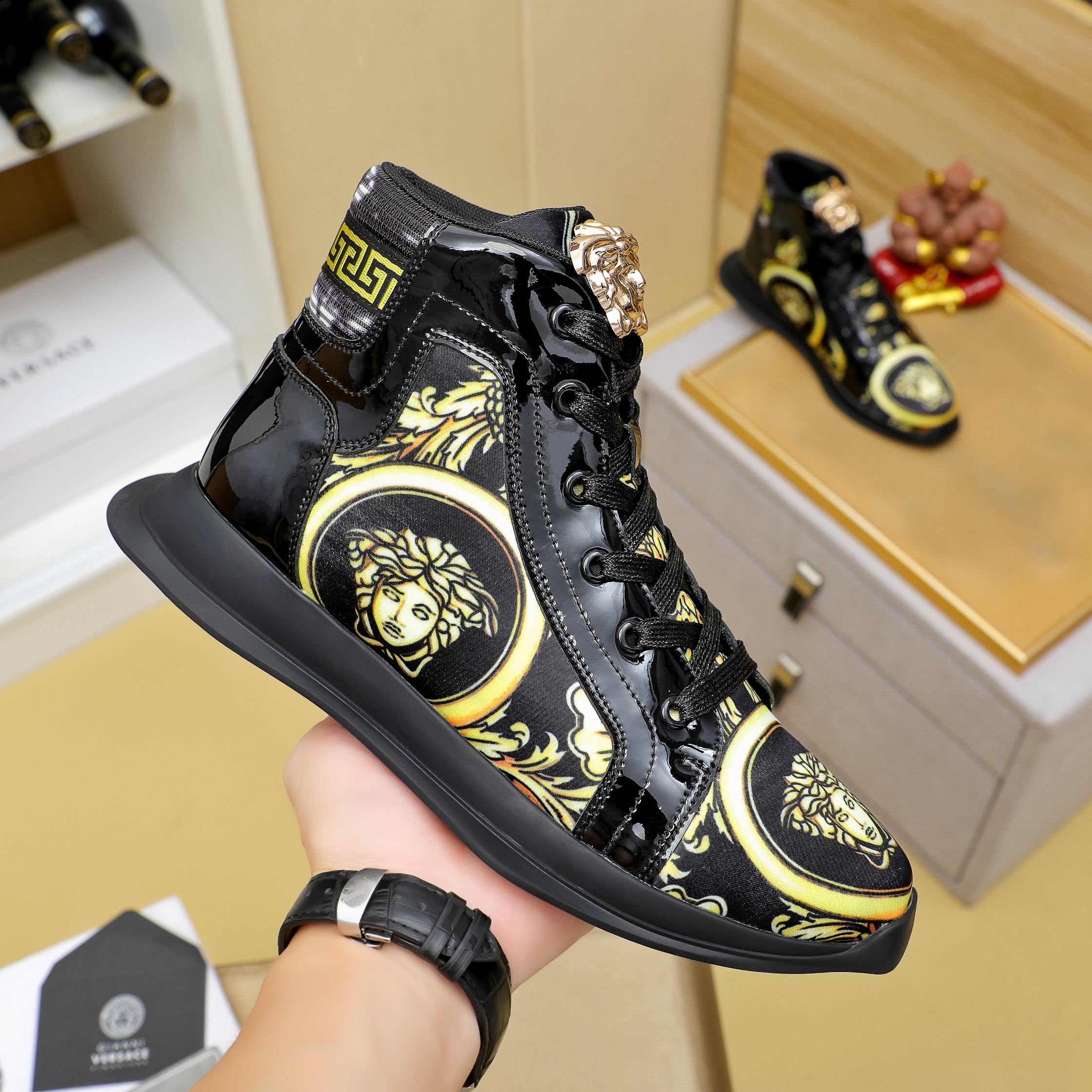 Versace Medusa High-Top Sneakers Black/Gold