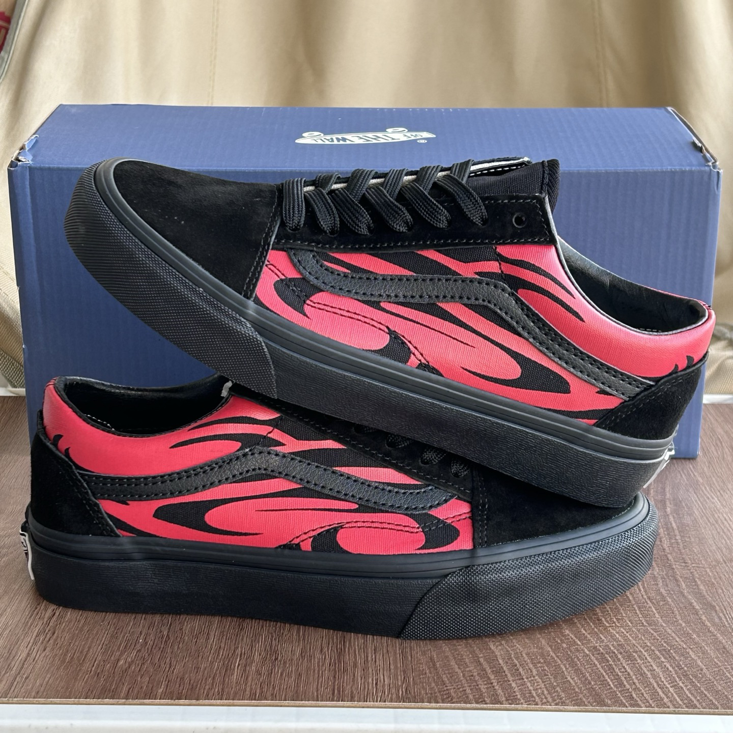 Vans Old Skool Flame Low-Top Skate Shoes Black/Red