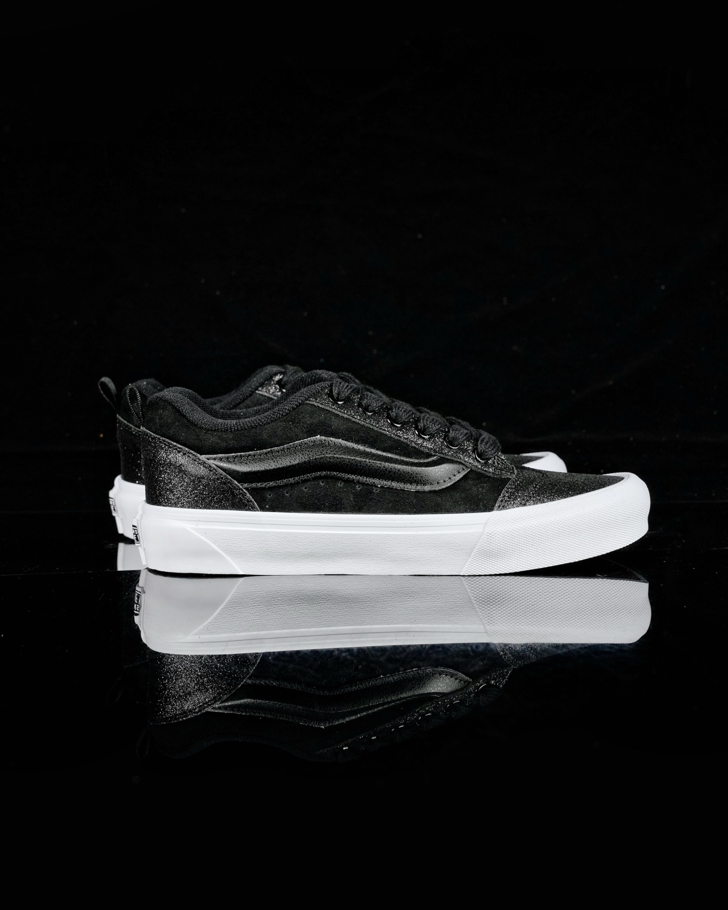 Vans Knu Skool Suede Skate Shoes Black