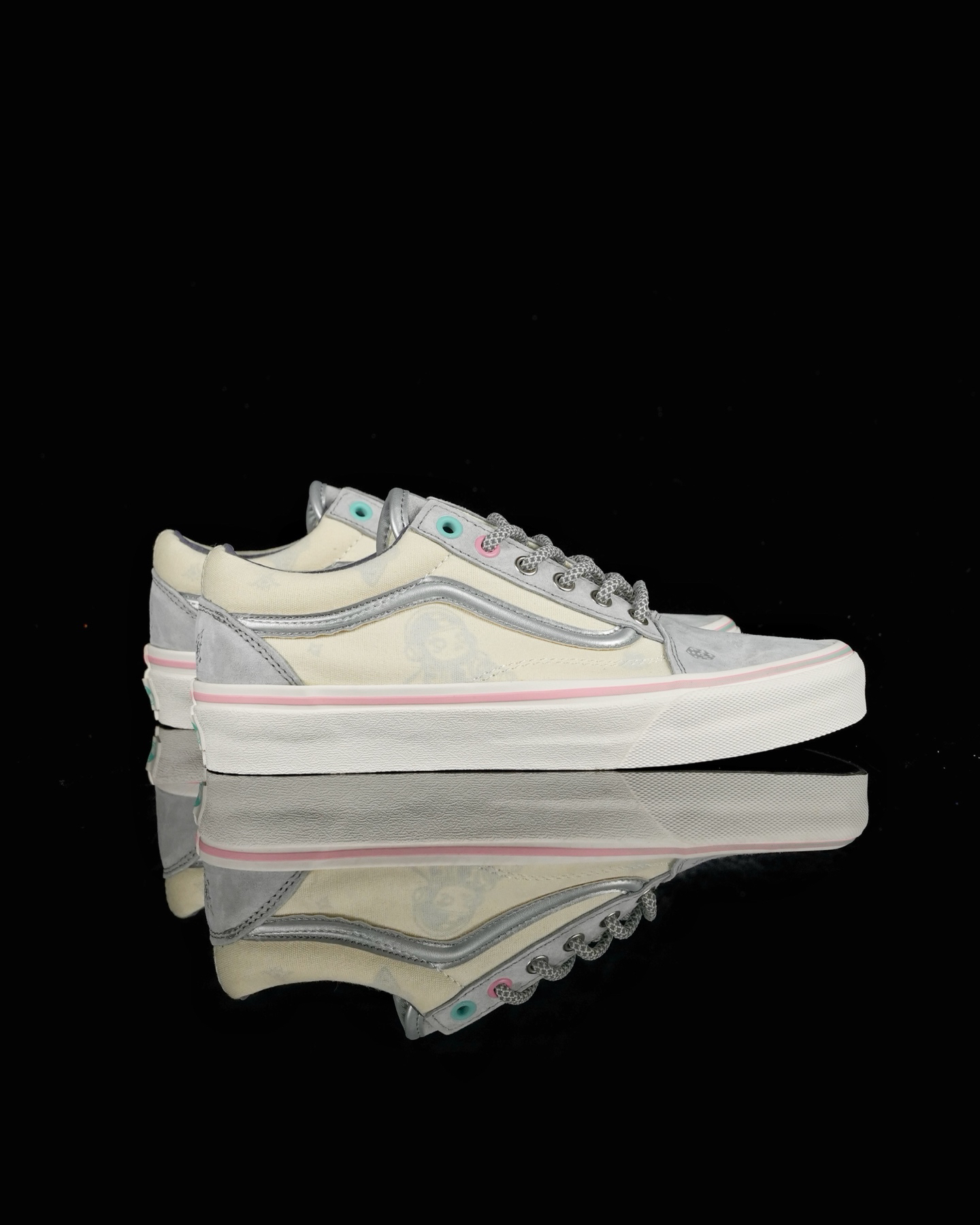 Vans x POP MART Old Skool Sneakers Multicolor
