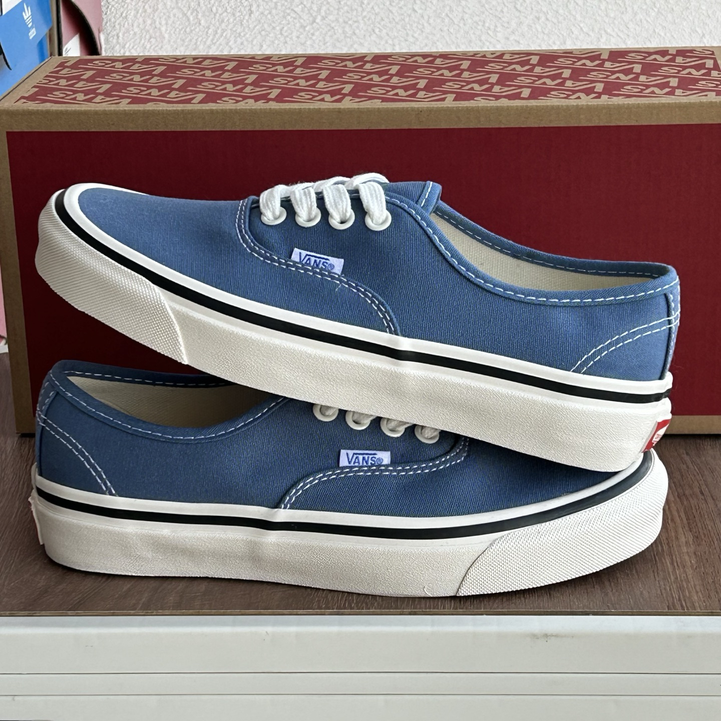 Vans Authentic 44 DX Low-Top Skate Shoes Navy Blue
