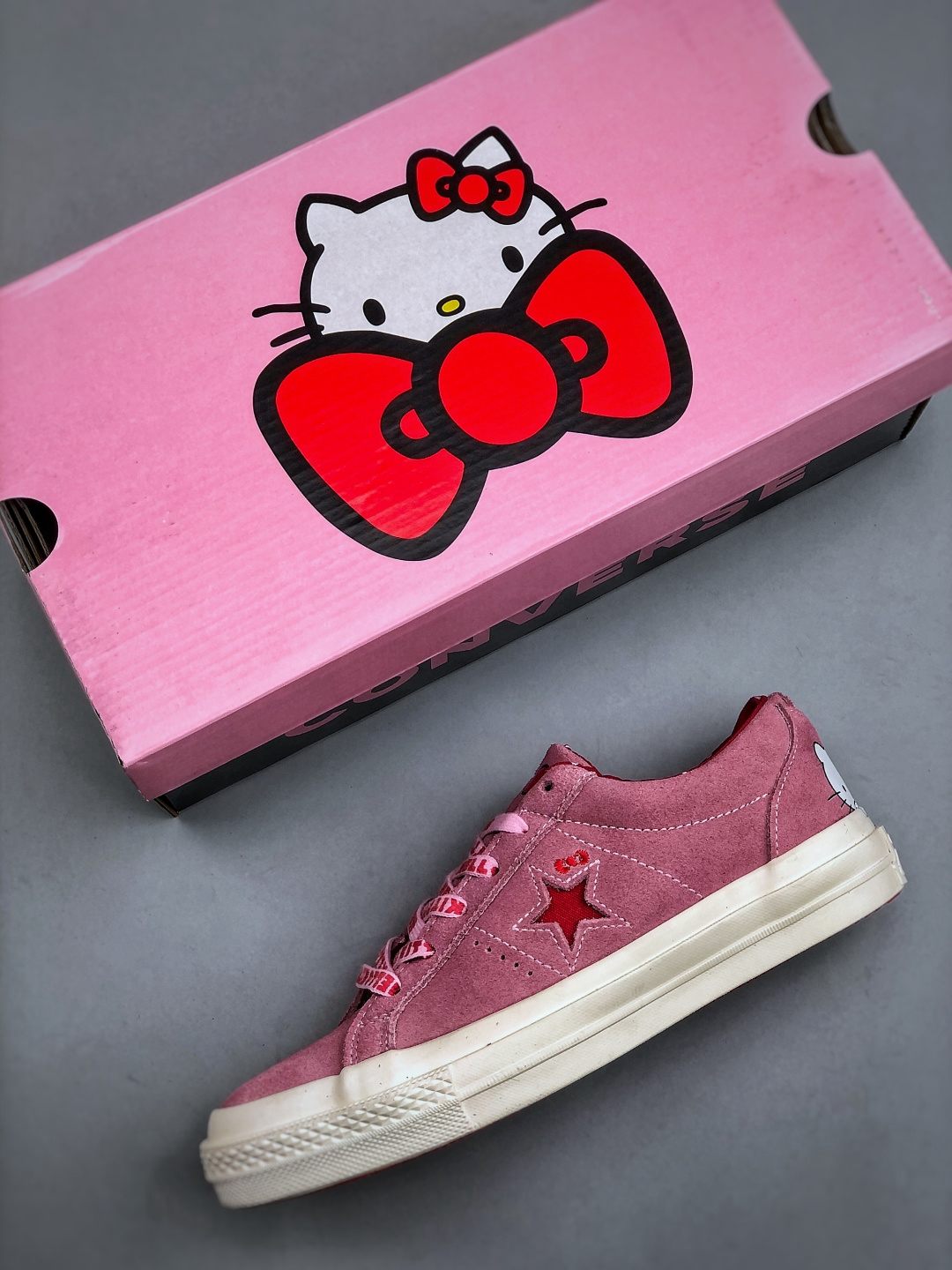 Converse x Hello Kitty One Star Suede Low Prism Pink