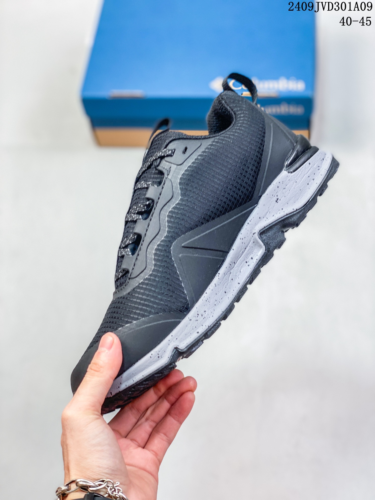 Columbia Cushioned Anti-Slip Hiking Shoes Black