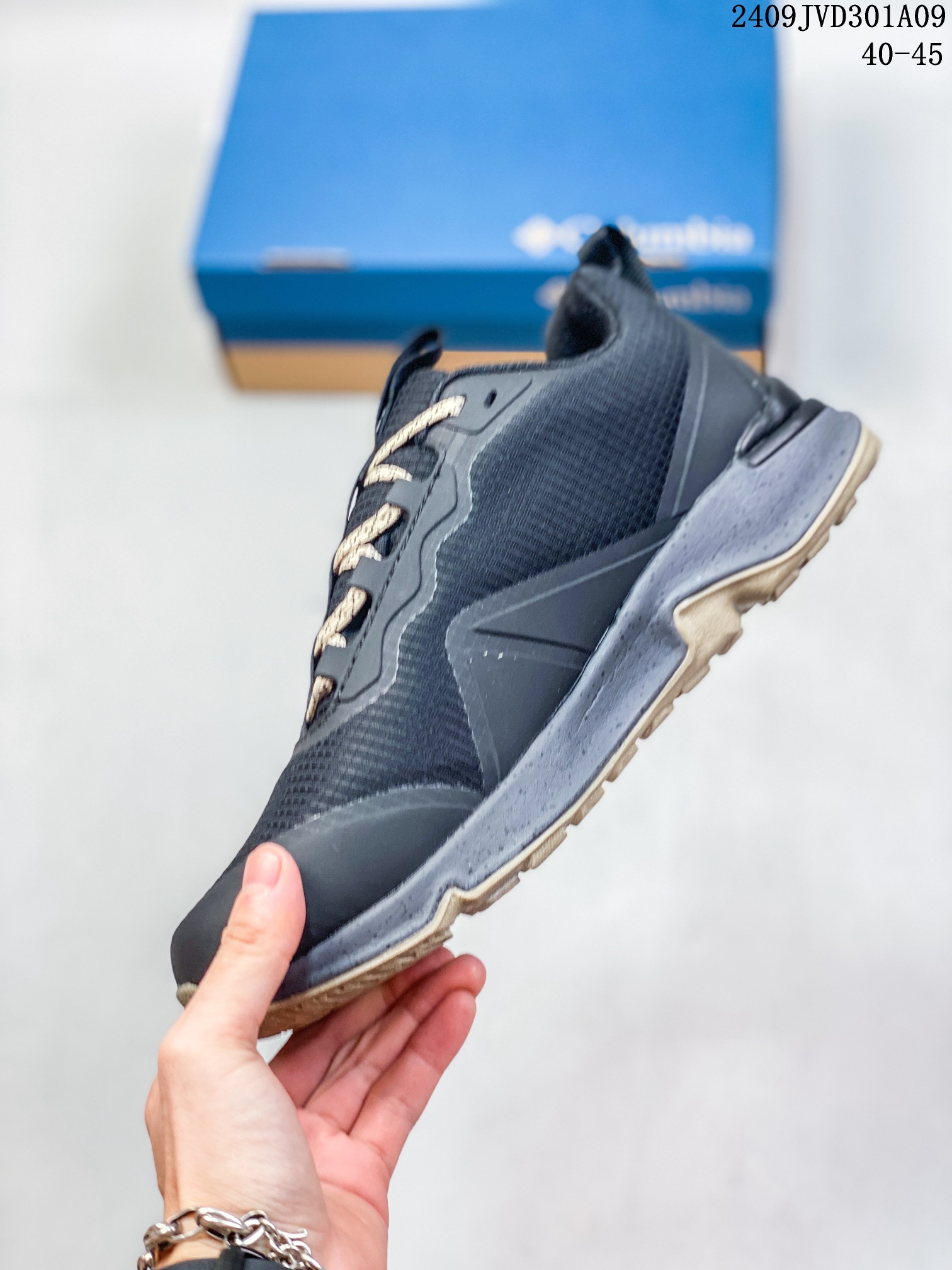 Columbia Breathable Hiking Sneakers Black