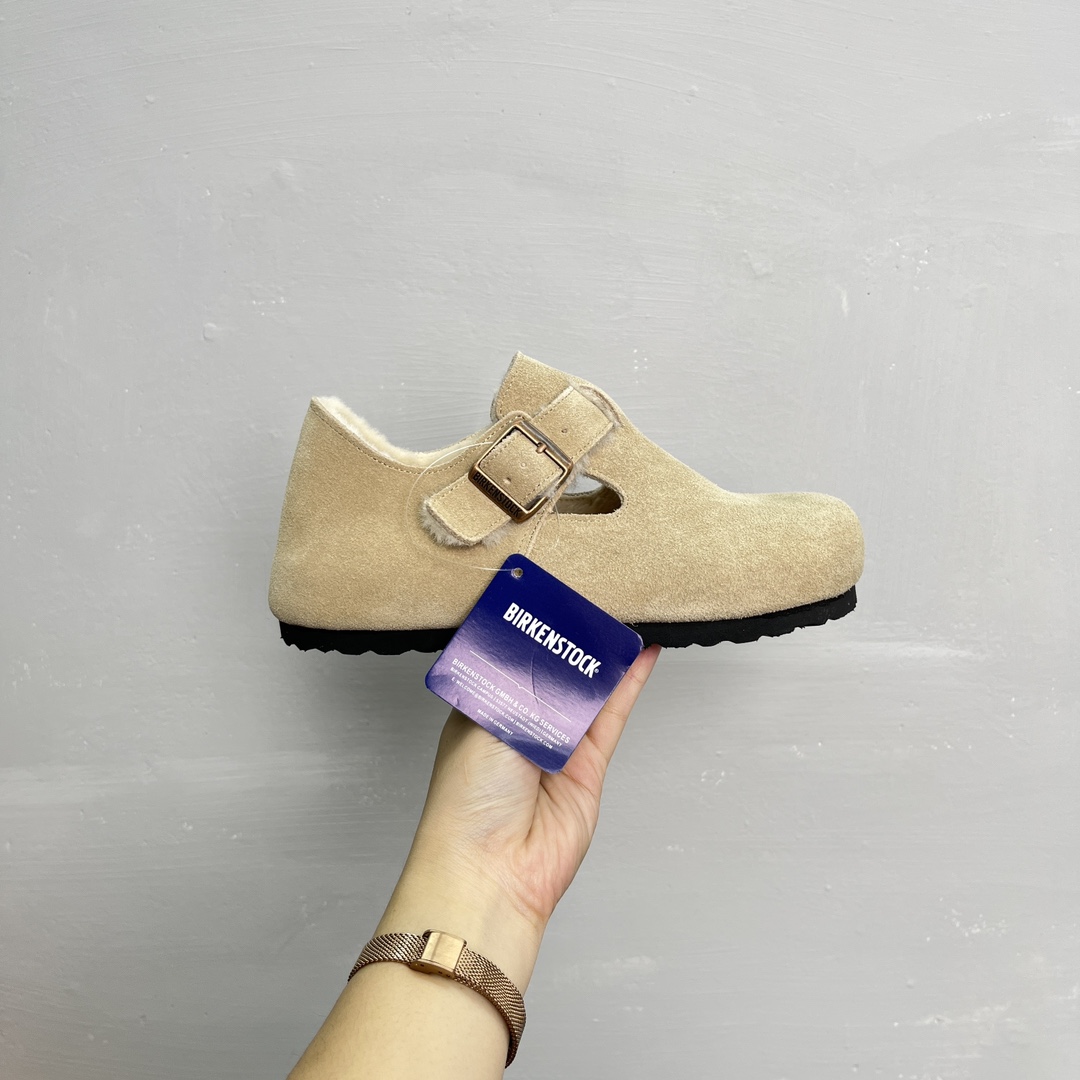 Birkenstock Fleece Lined Clogs Sand