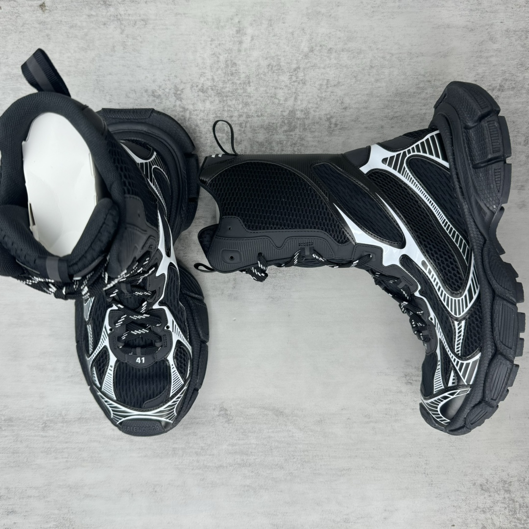 Balenciaga 5XL High-Top Sneakers Black/White