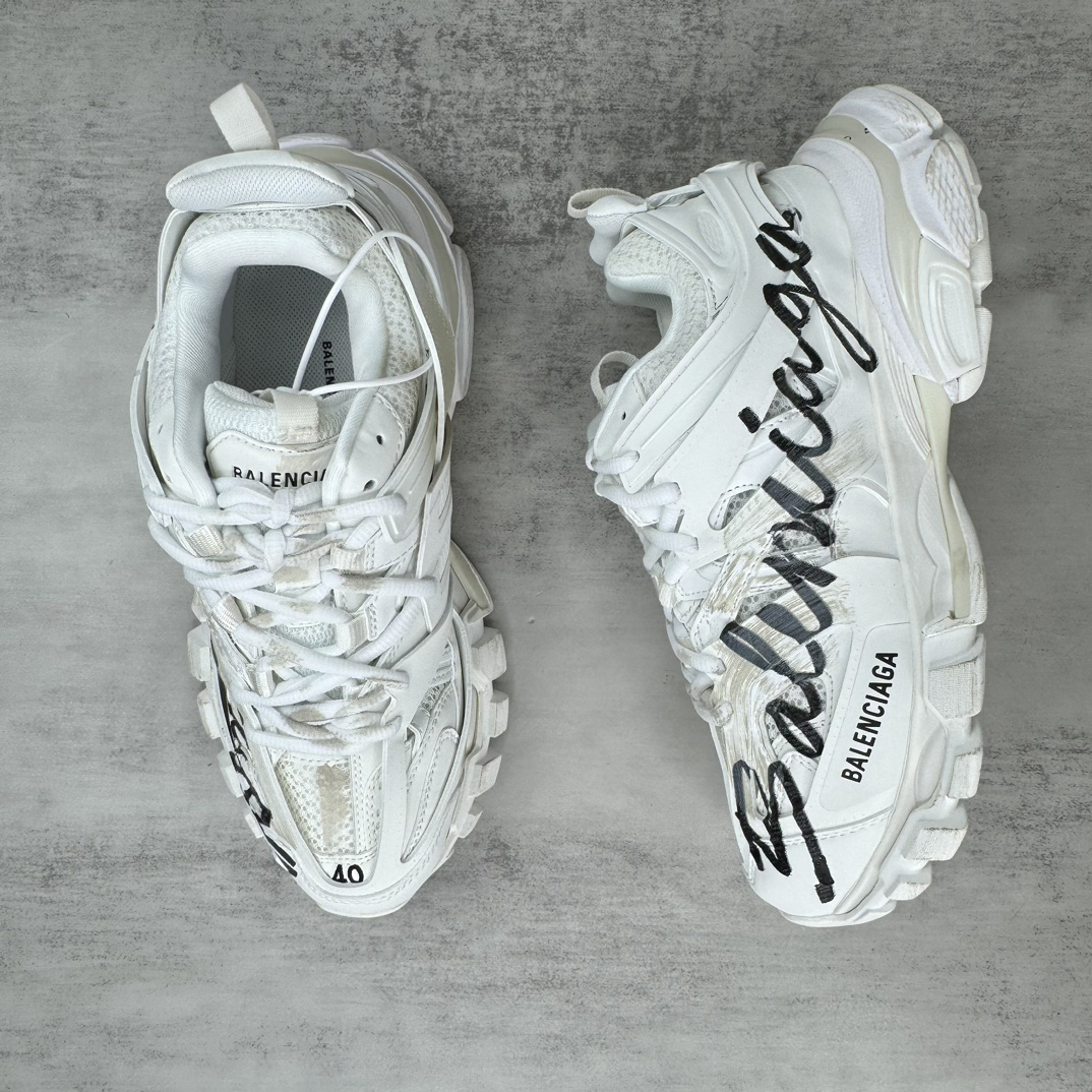 Balenciaga Runner Graffiti Sneakers White