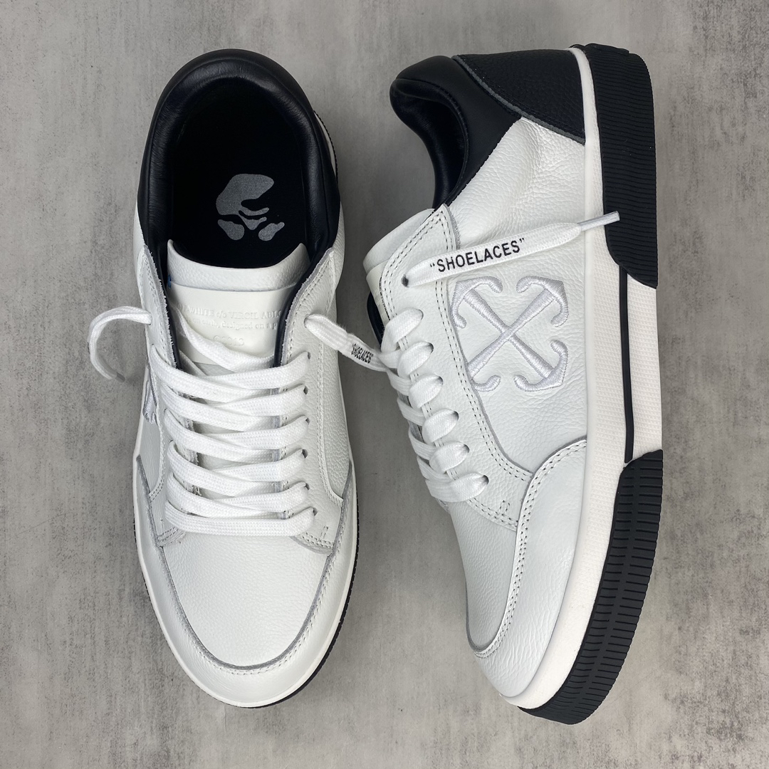 Off-White Low Vulcanized Sneakers White/Black