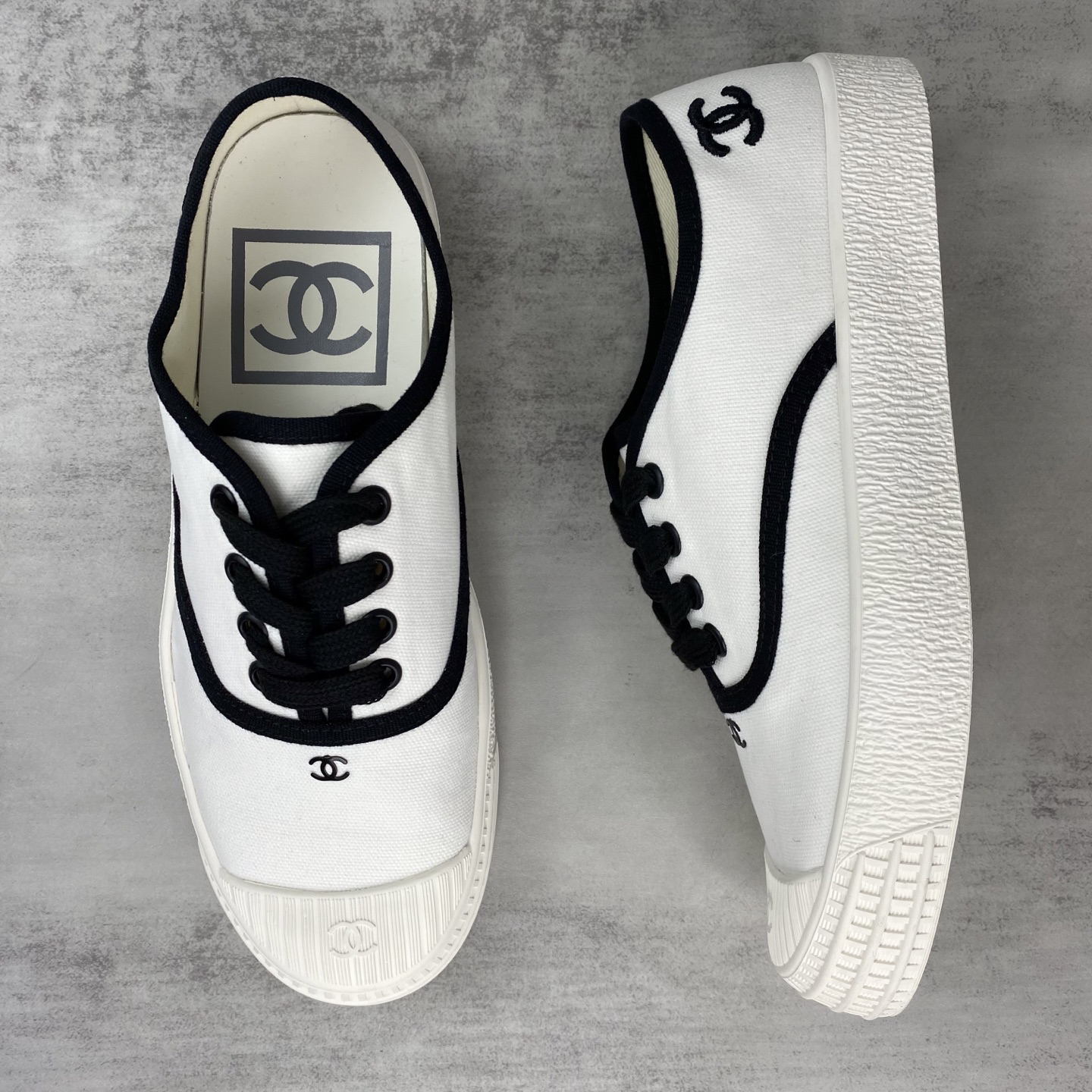 Chanel Vintage Canvas Sneakers Black/White