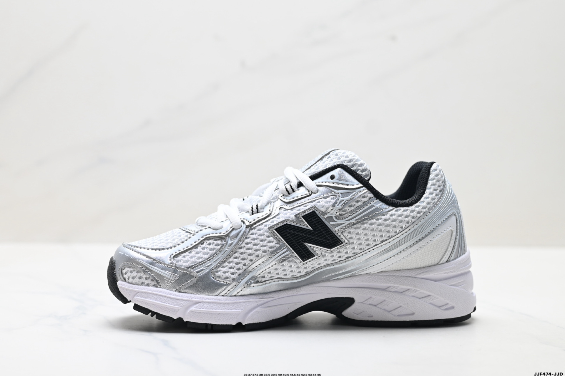 New Balance 740 Retro Runner Silver