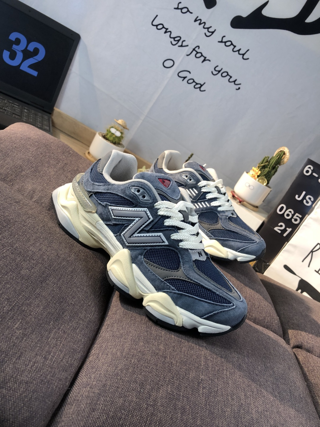 New Balance U9060 Retro Runner Navy