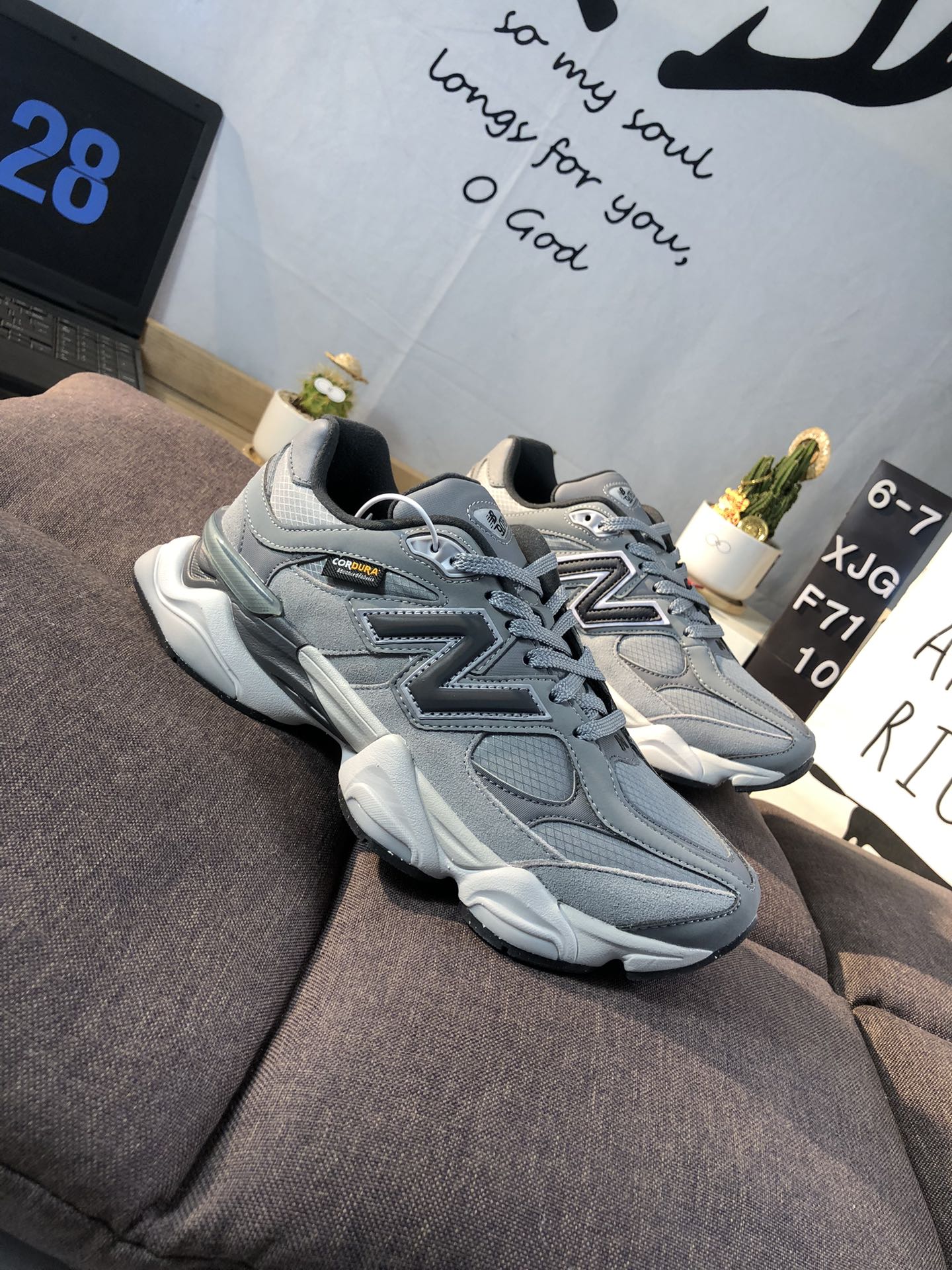 New Balance 9060 ABZORB Sneakers Grey