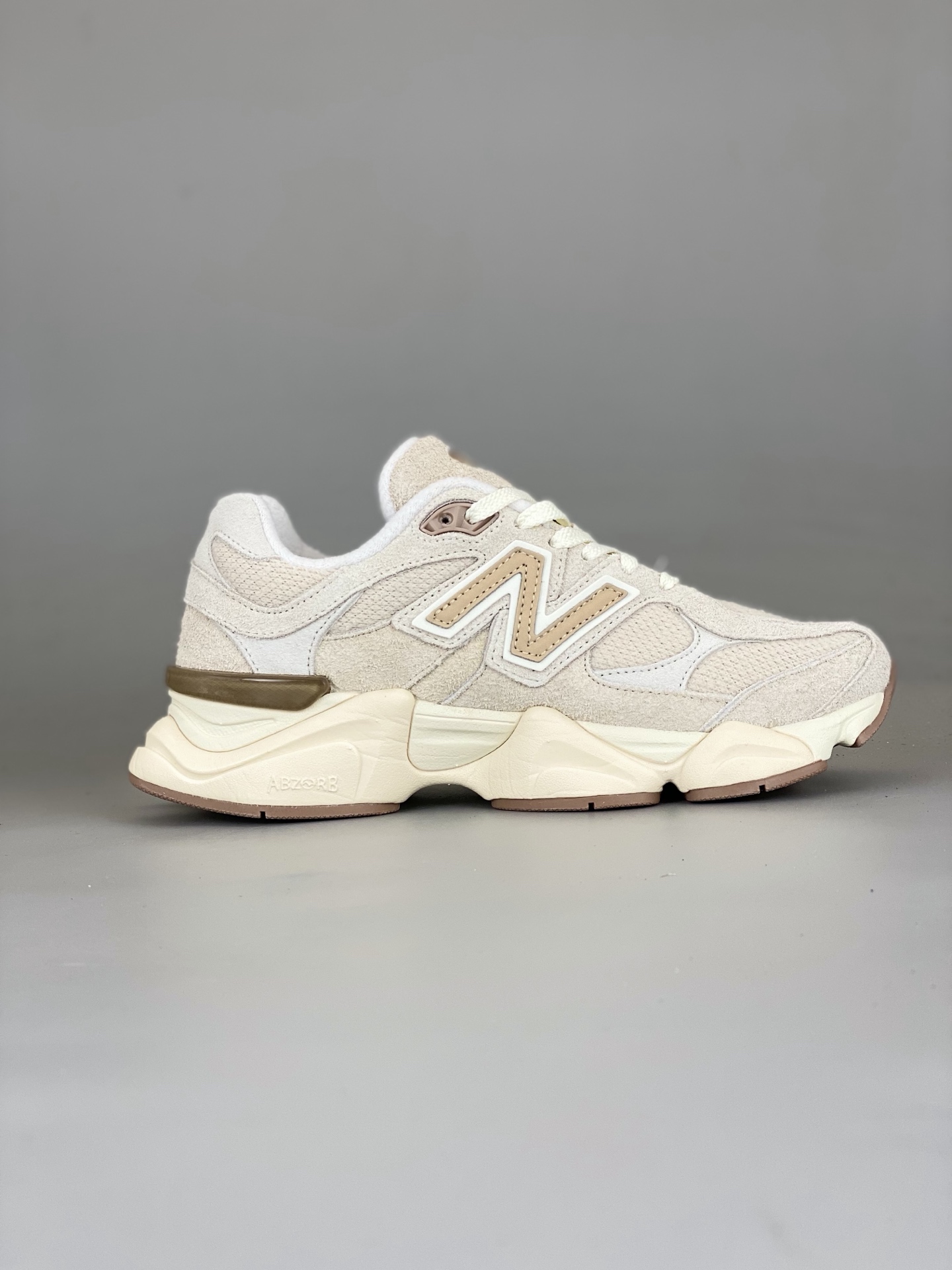 New Balance 9060 ABZORB Sneakers Beige