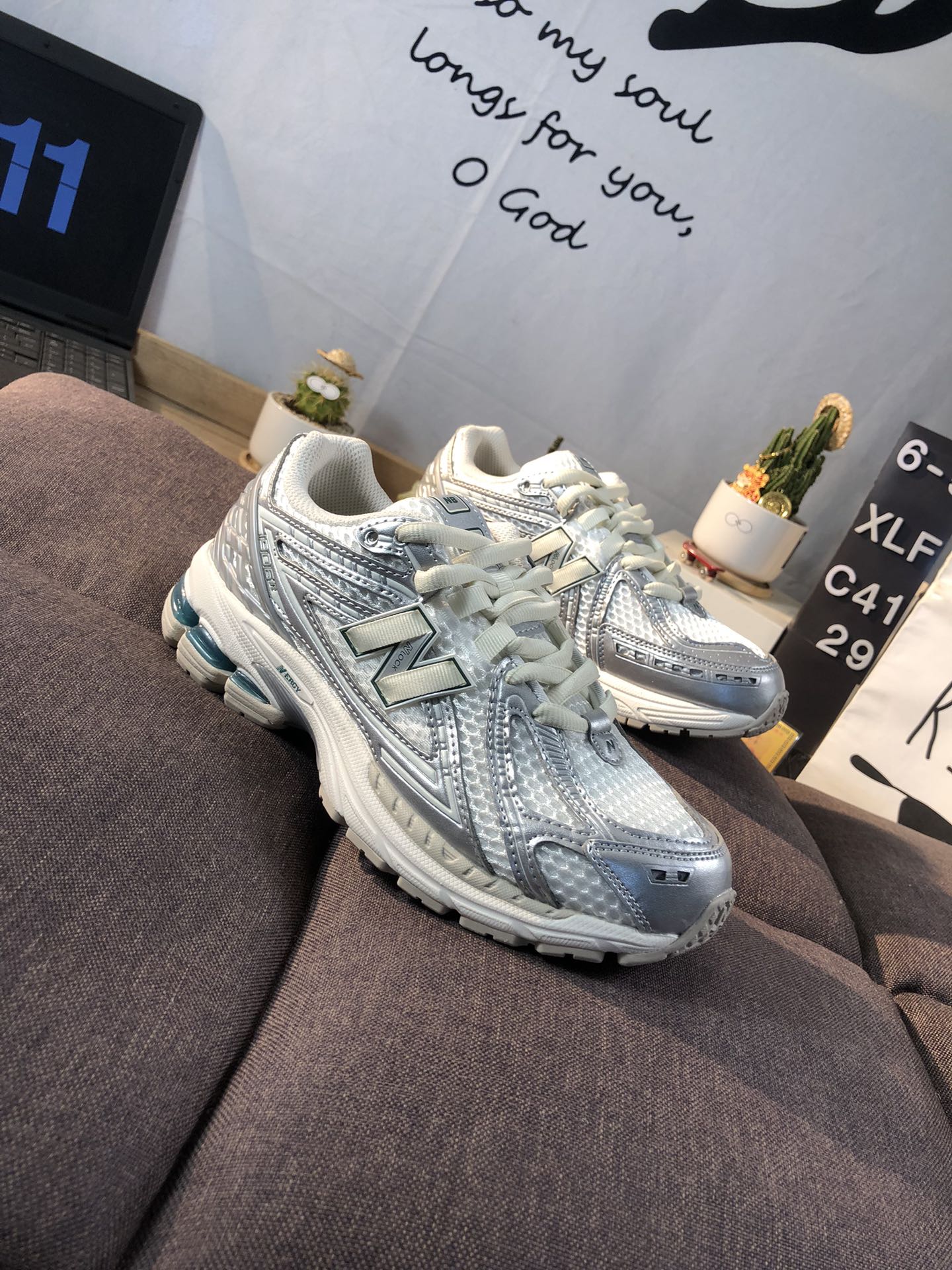 New Balance 1906R Retro Runner Silver