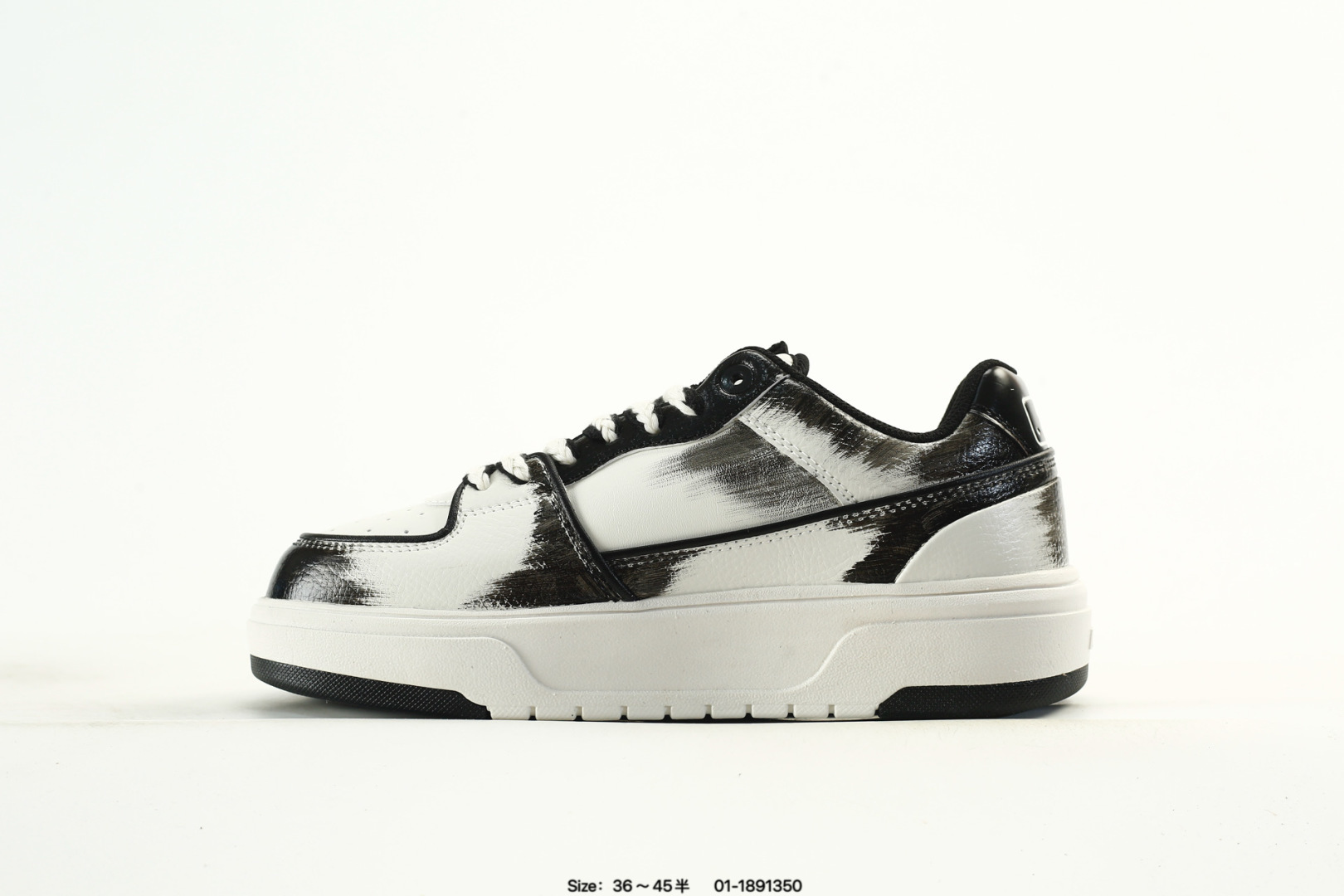 MLB NY Graffiti Dad Sneakers Black/White