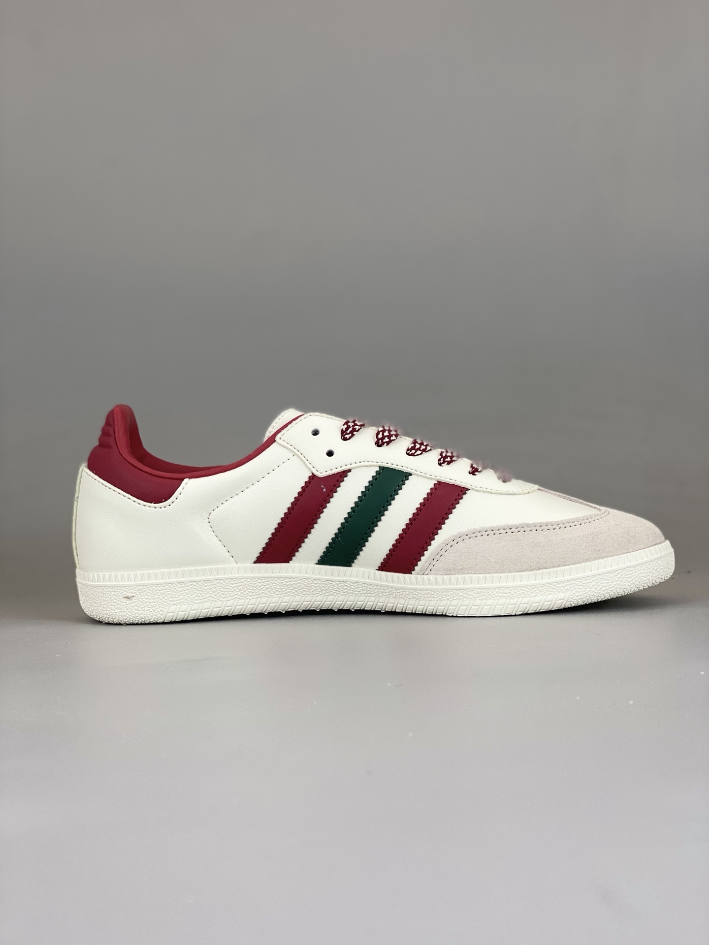 Adidas Samba OG Low Sneakers White/Red/Green