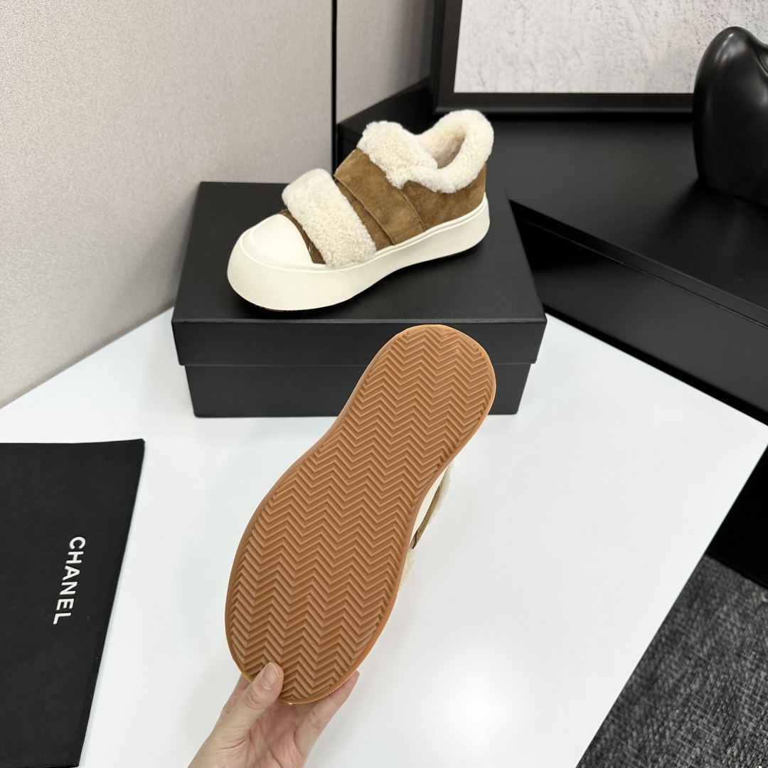 Chanel Shearling-Trim Slip-On Sneakers Brown/White