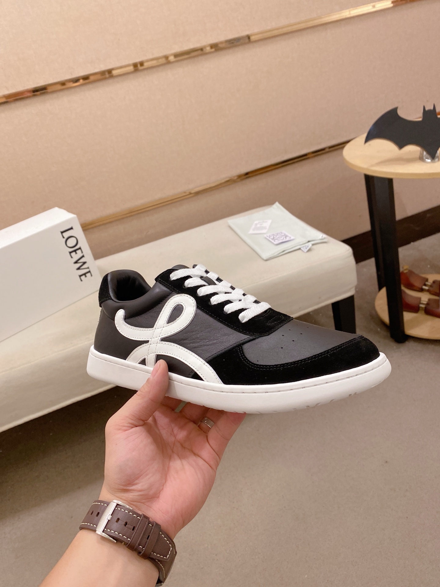 Loewe Trainer Low Sneakers Black/White