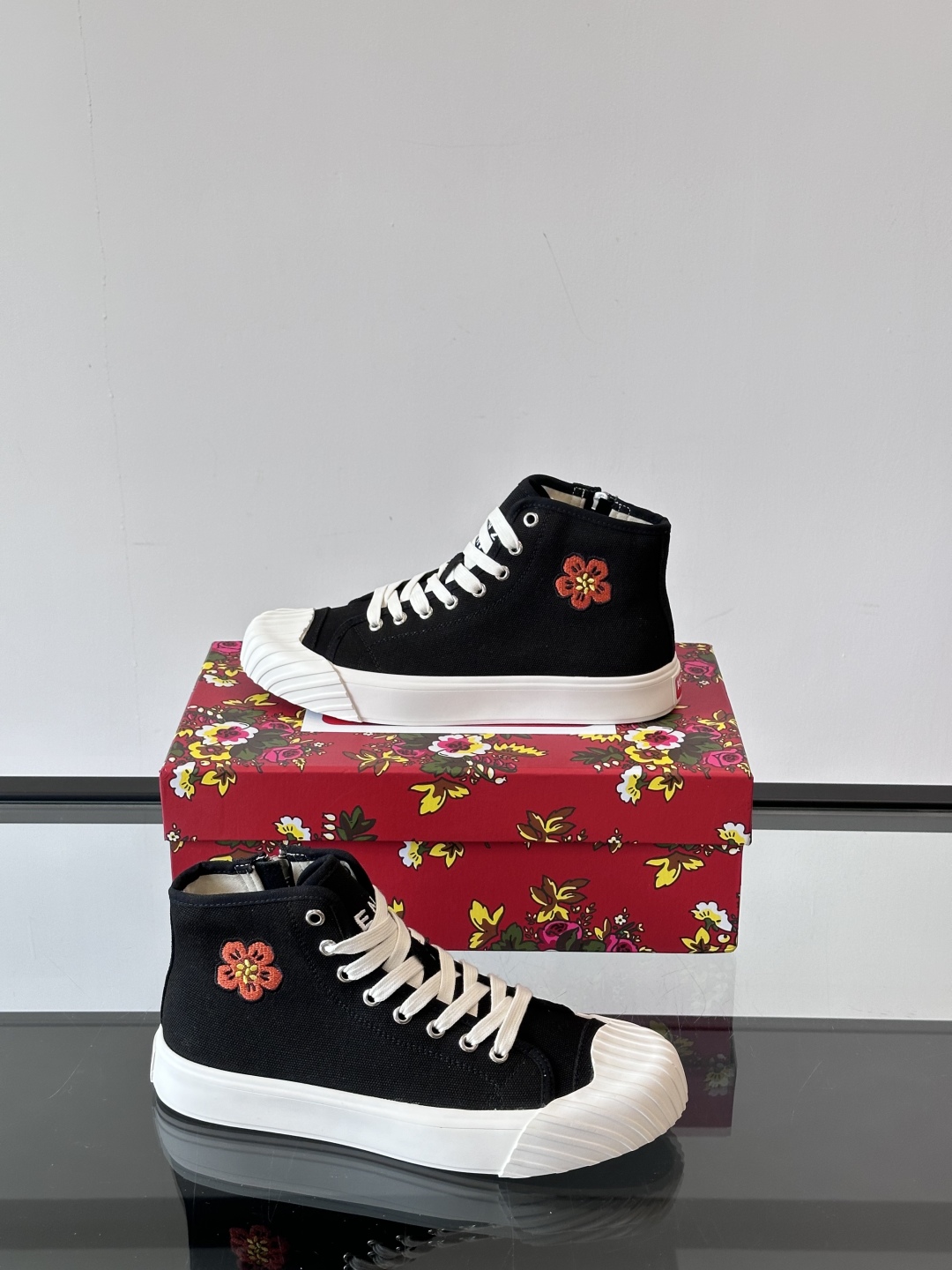 Kenzo Tiger Canvas High-Tops Black