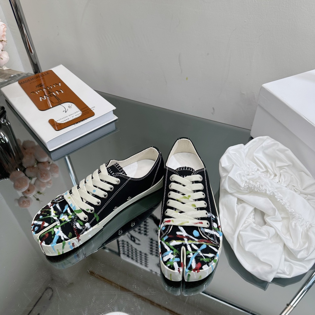 Maison Margiela MM6 Tabi Canvas Sneakers Multi-Color
