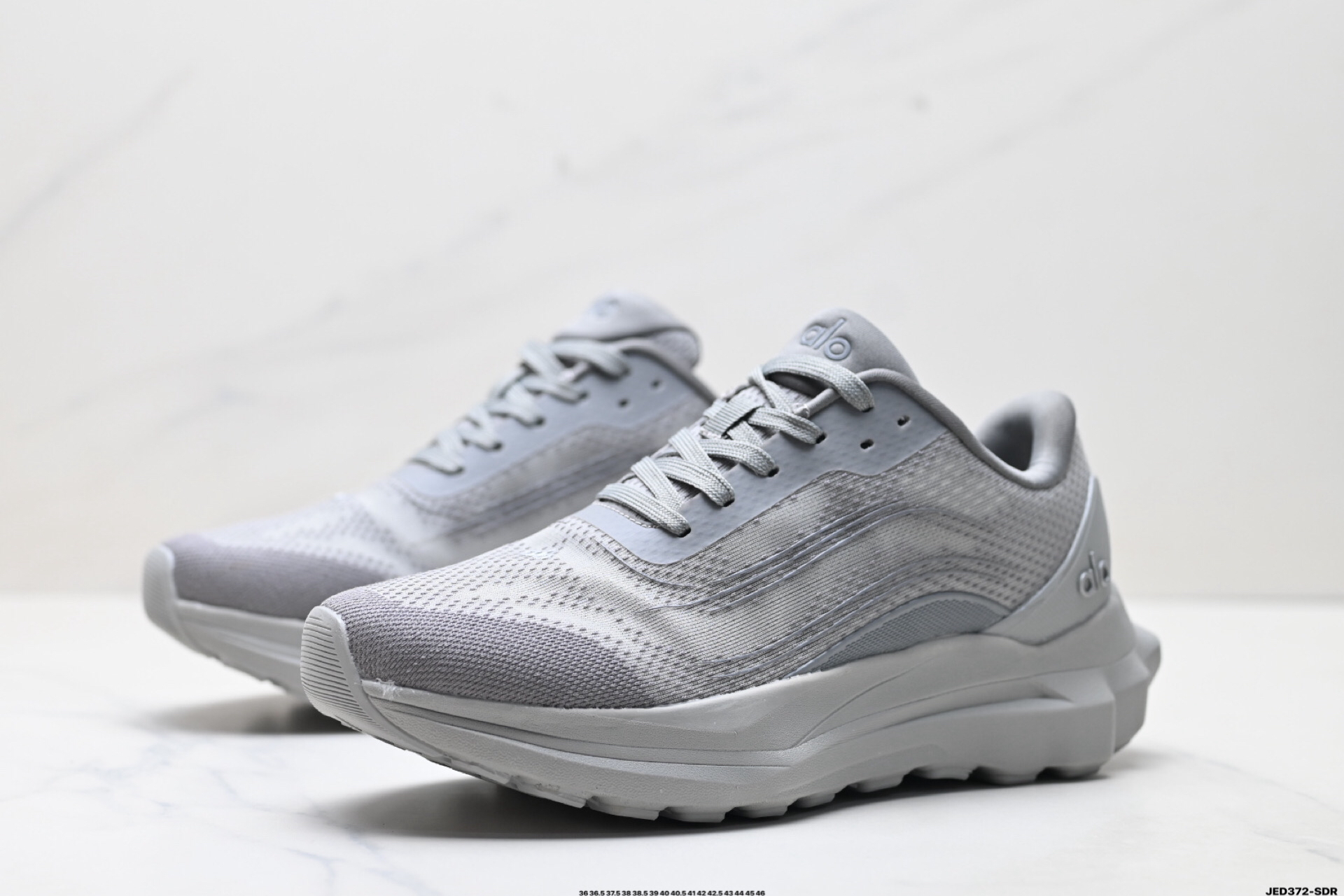 Alo Yoga Alo Runner Mesh Sneakers Gray