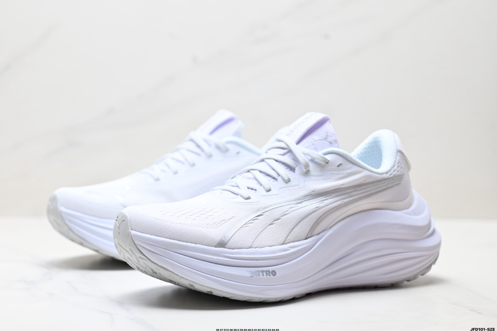 Puma Deviate NITRO Running Shoes White