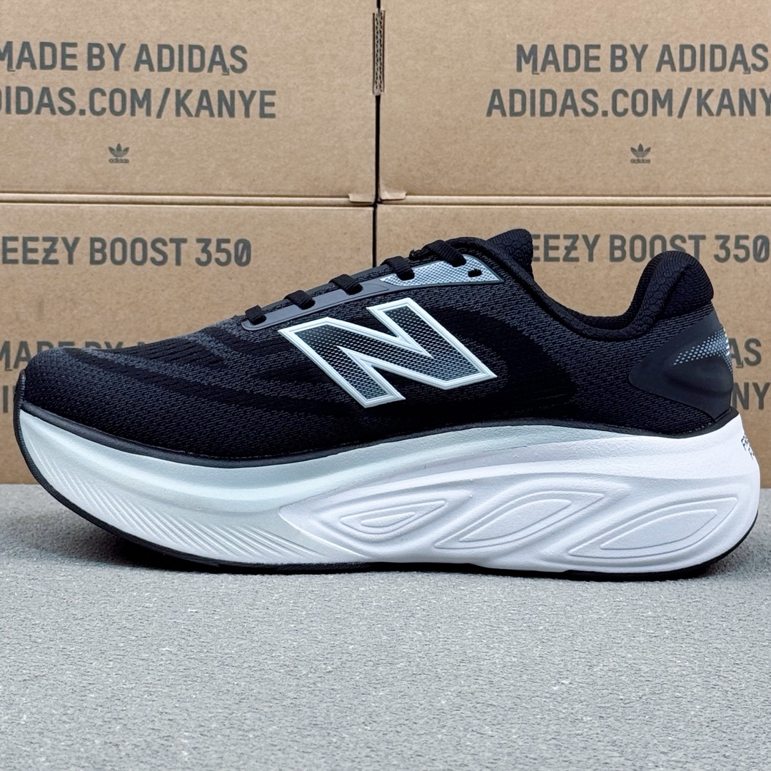 New Balance FuelCell Runner Sneakers Black/White