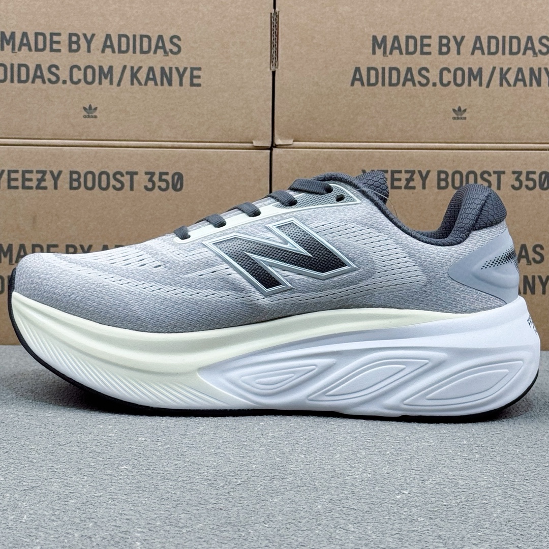 New Balance Fresh Foam Runner Sneaker Grey