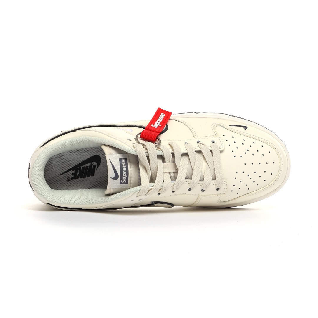 Nike SB Dunk Low x Supreme Beige Grey