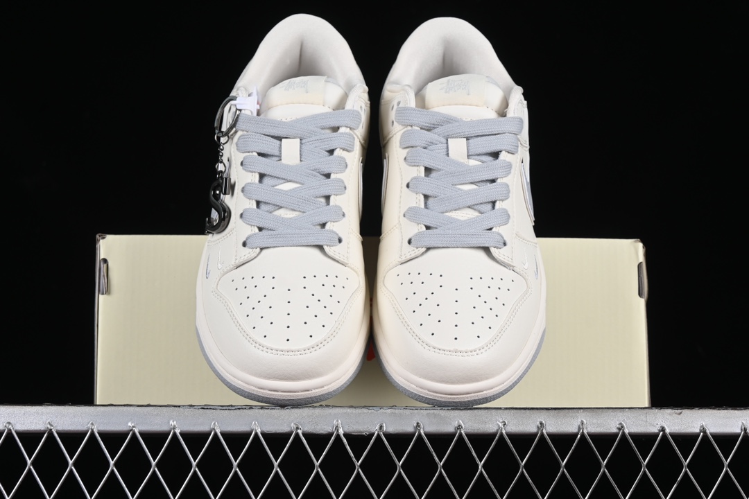 Nike SB Dunk Low x Stussy Anniversary Ivory Grey
