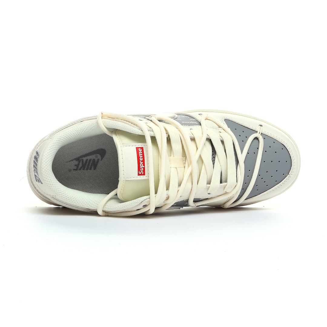 Nike SB Dunk Low Supreme Collab Sneakers Grey