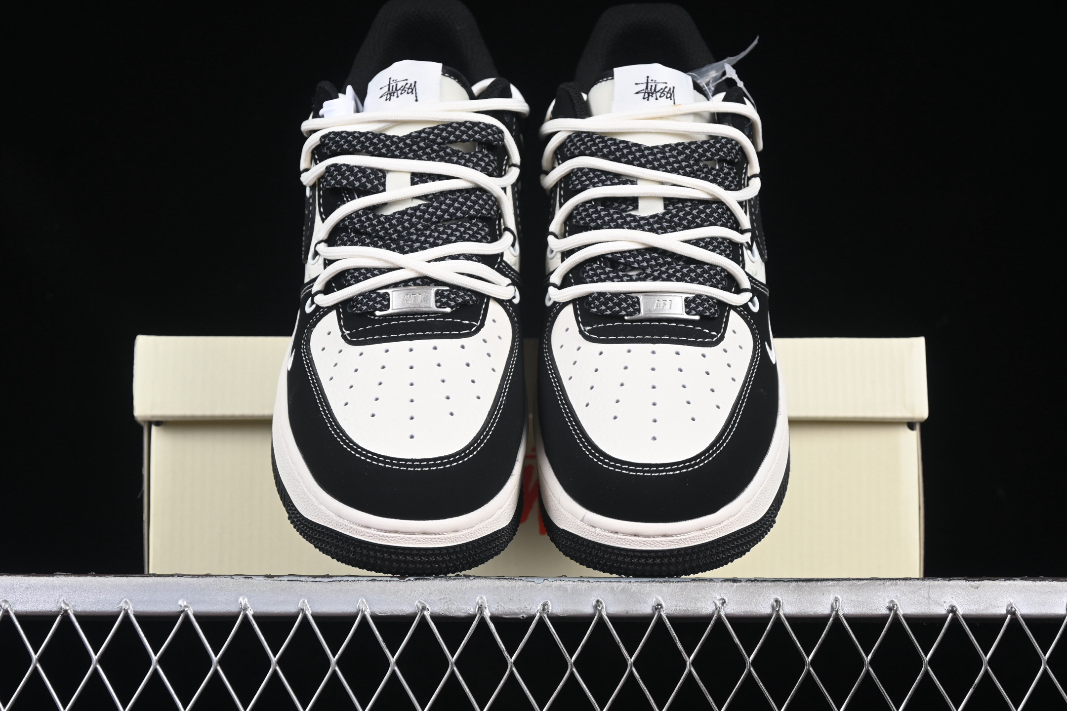 Nike Air Force 1 '07 x Stussy Low Sneakers Black/White