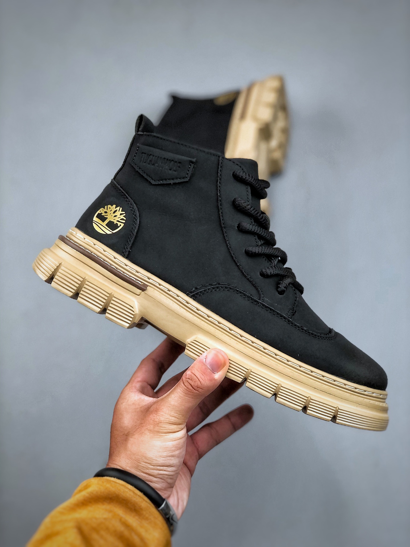 Timberland Lug Sole Zipper Ankle Boots Black