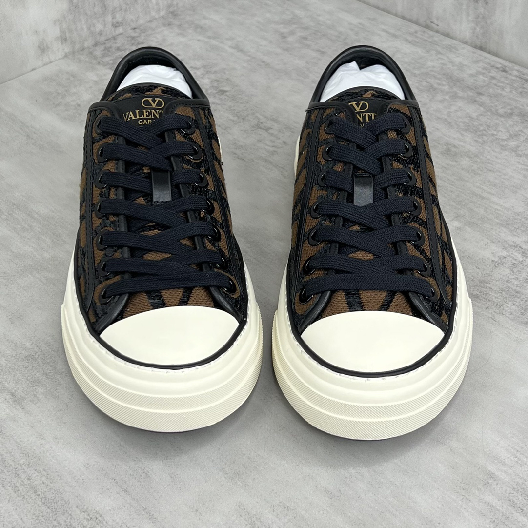 Valentino Garavani V Logo Low-Top Sneakers Brown